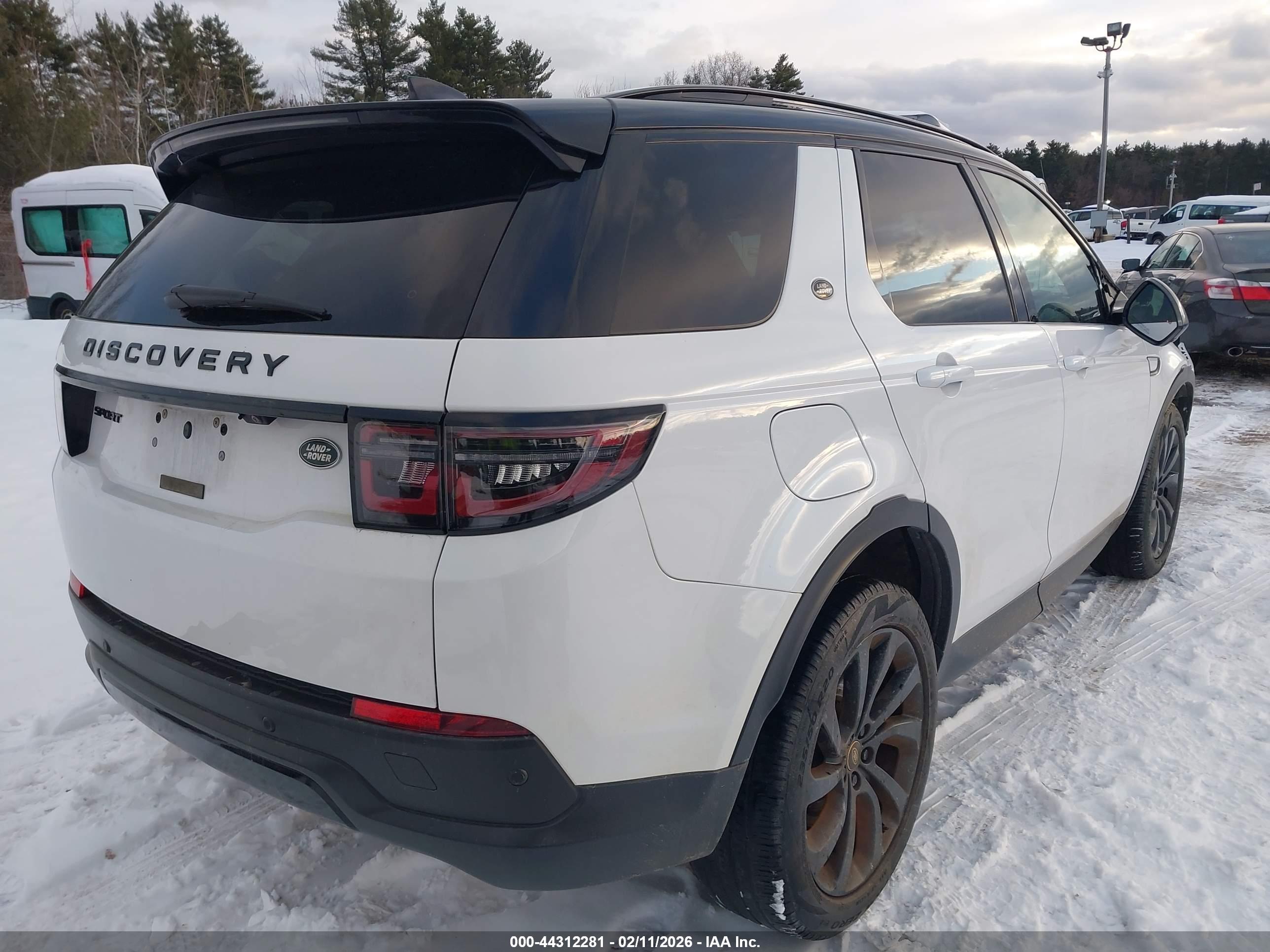 LAND ROVER image 4