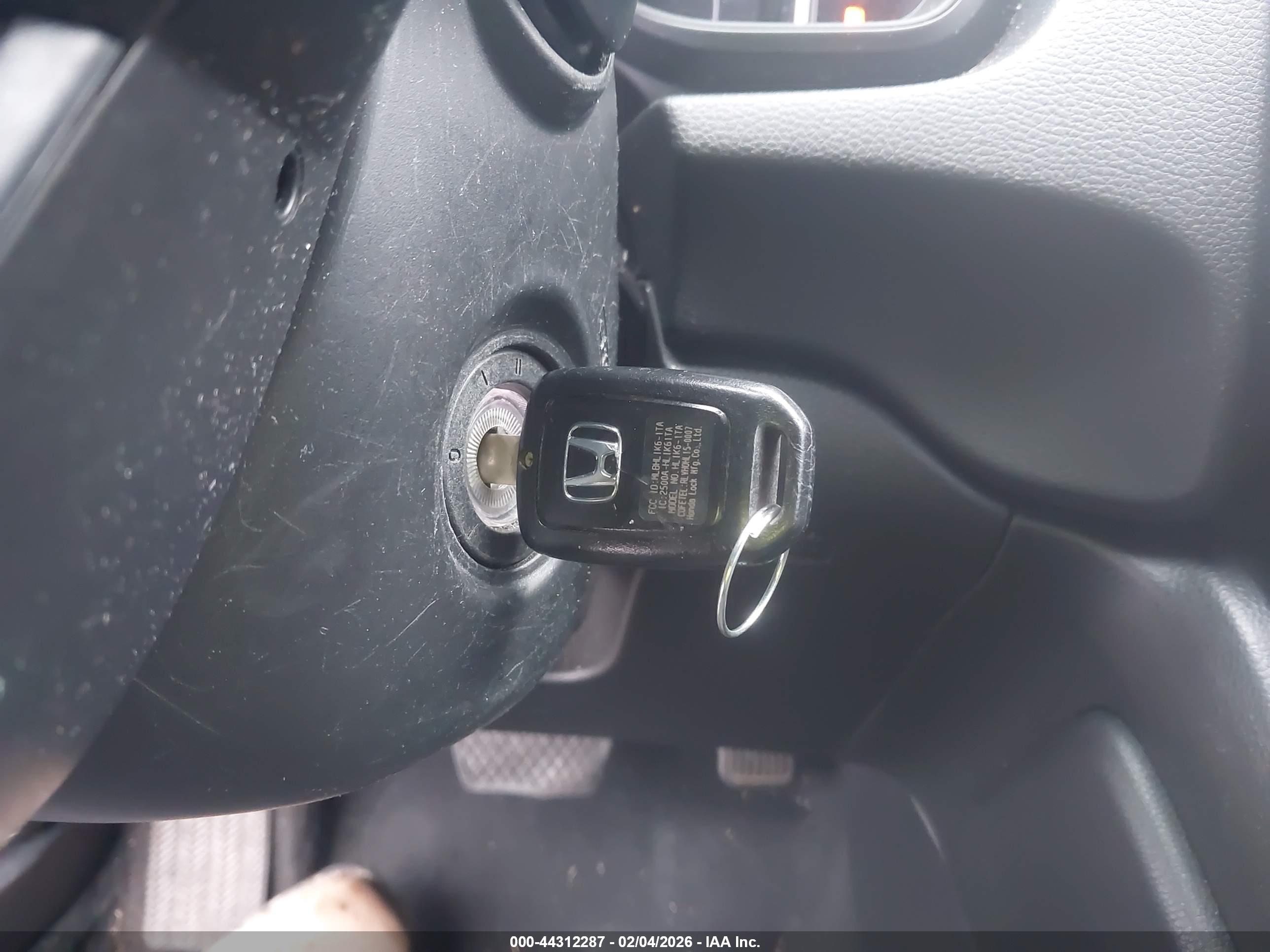 HONDA CR-V image 11