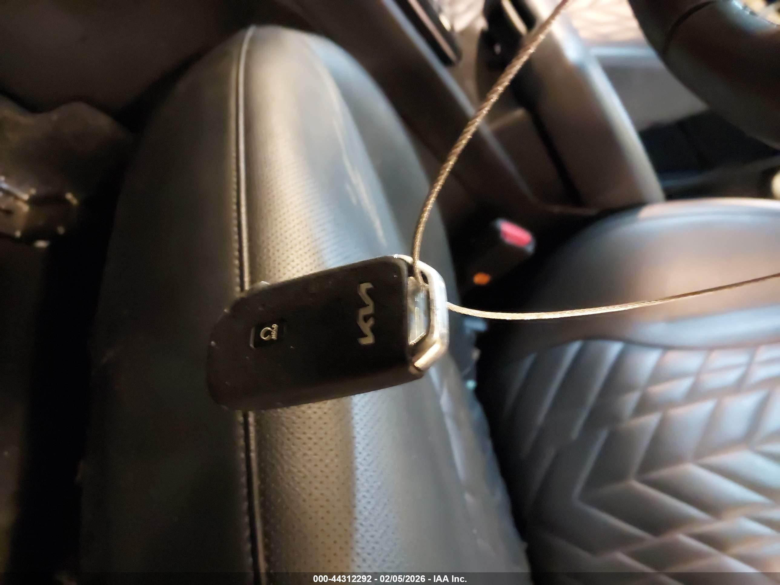 KIA SPORTAGE image 11