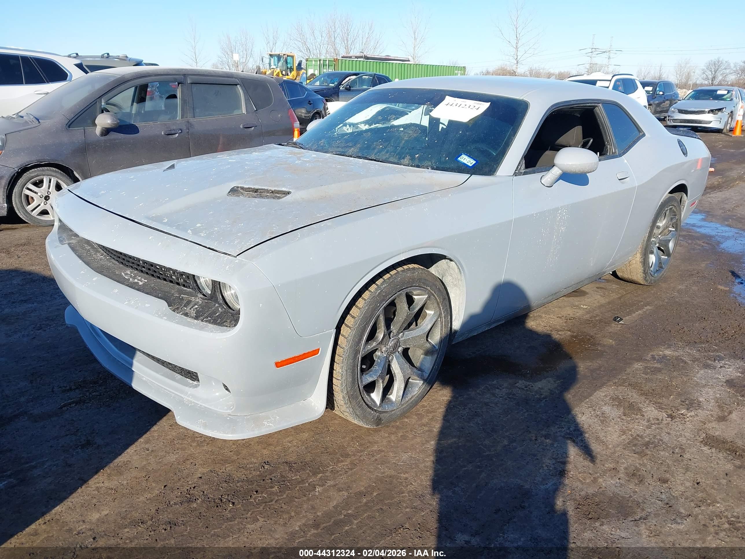DODGE CHALLENGER image 2