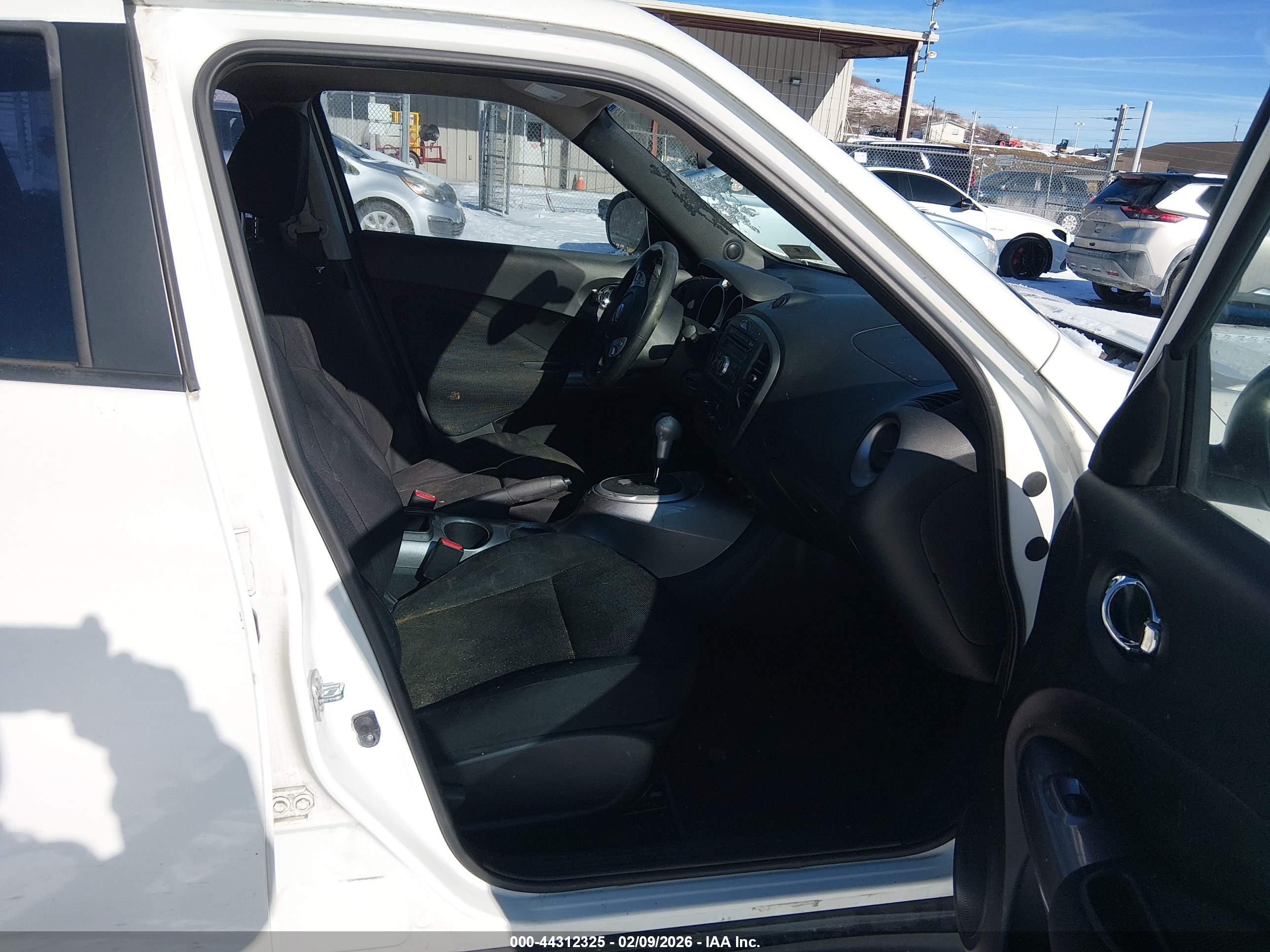 NISSAN JUKE image 5