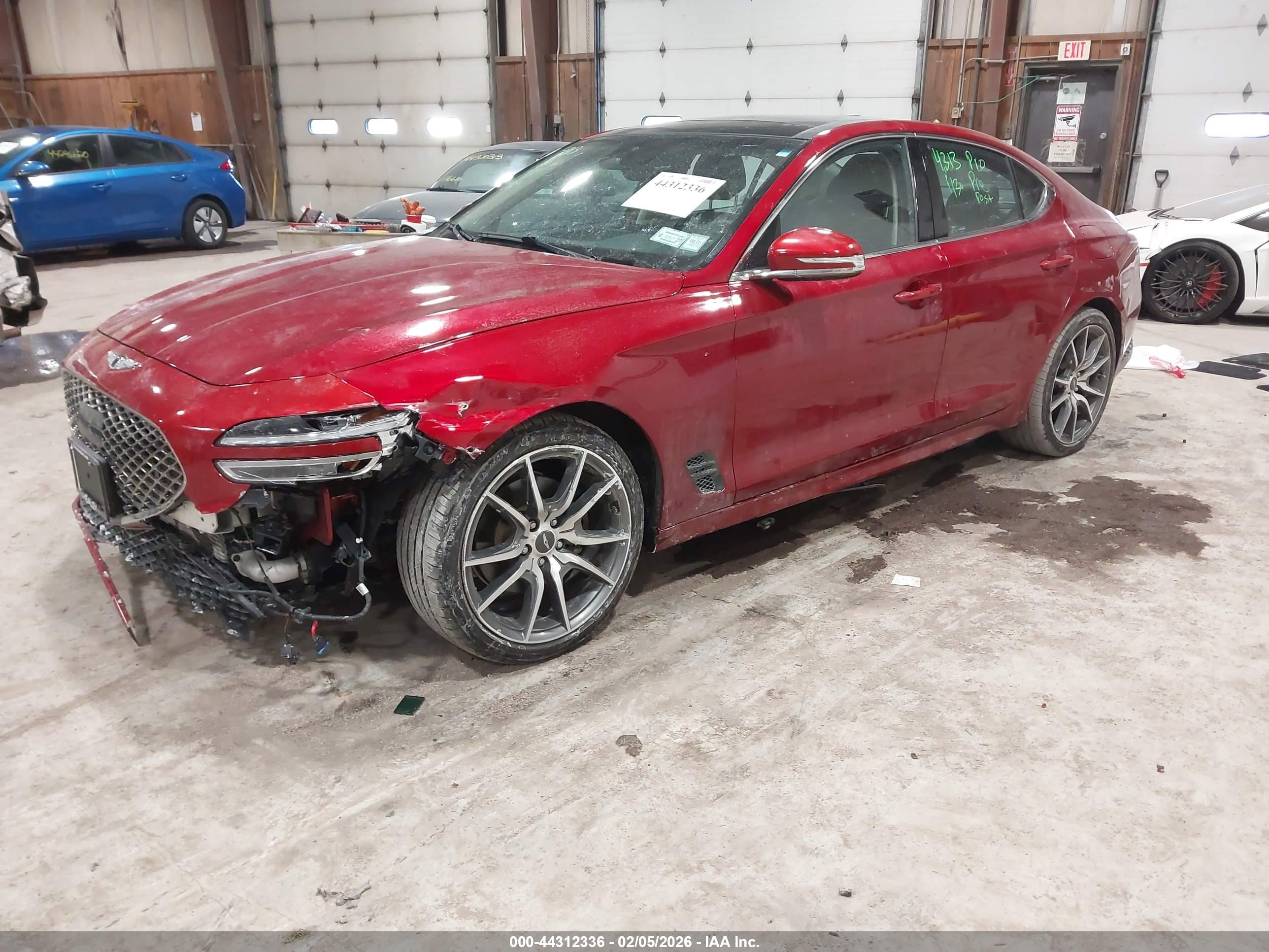 GENESIS G70 image 2