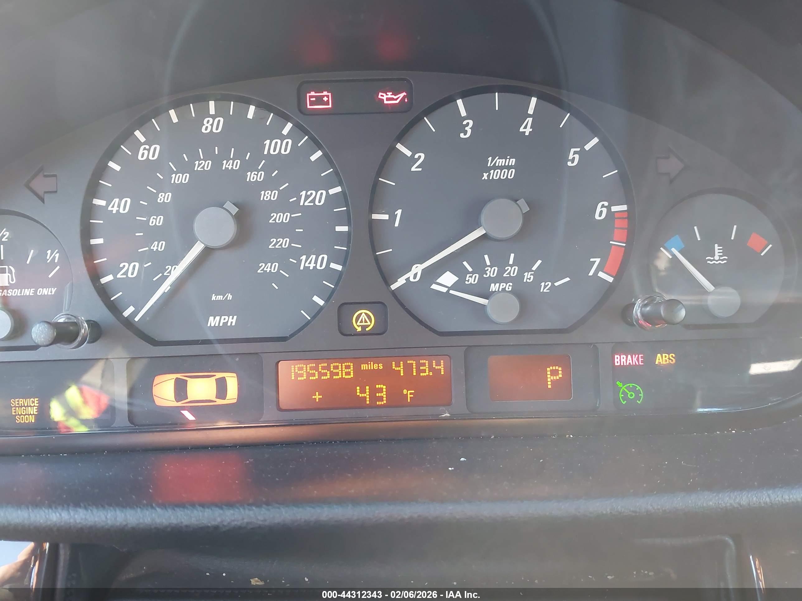 BMW 325CI image 7