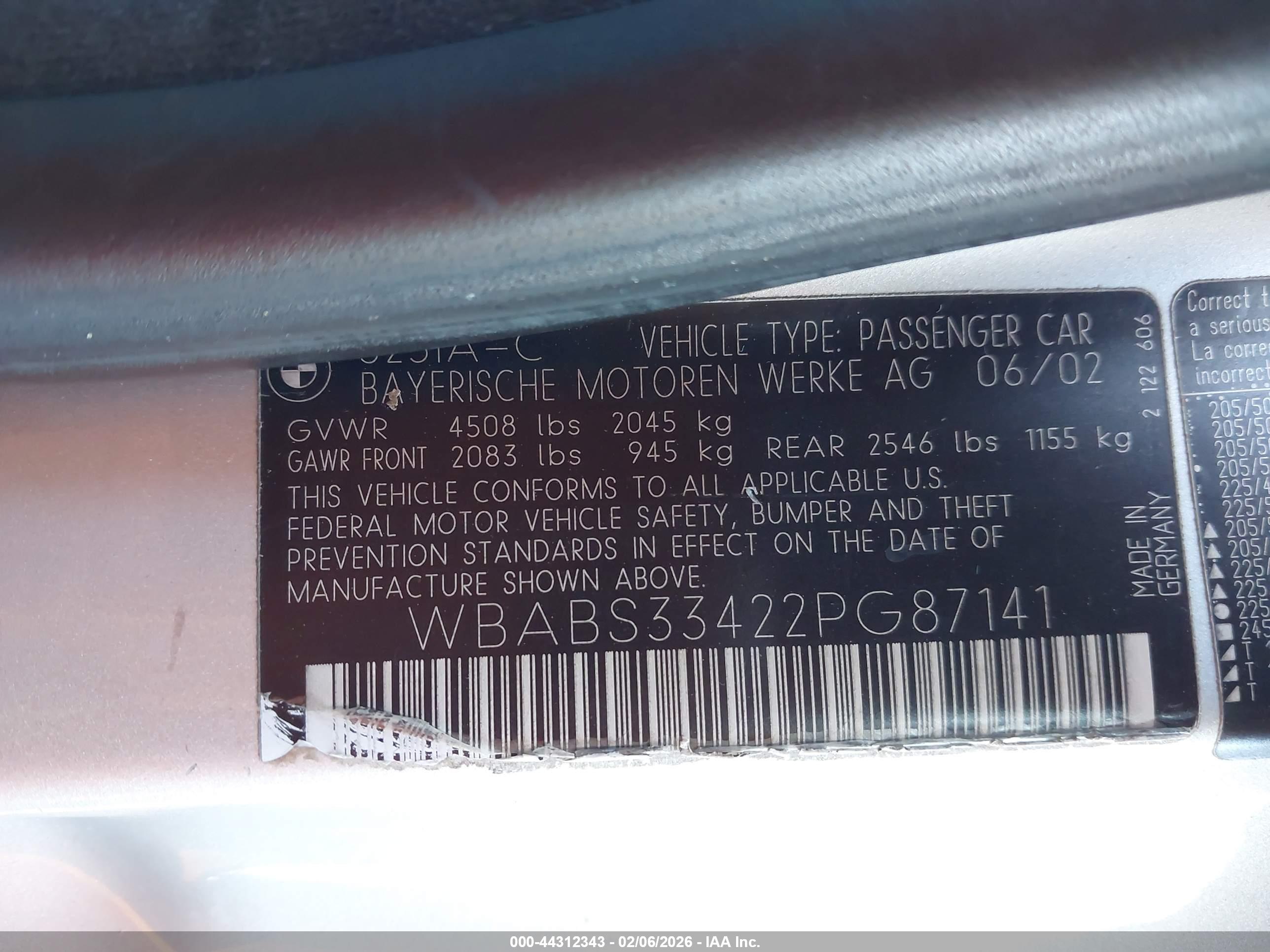 BMW 325CI image 9
