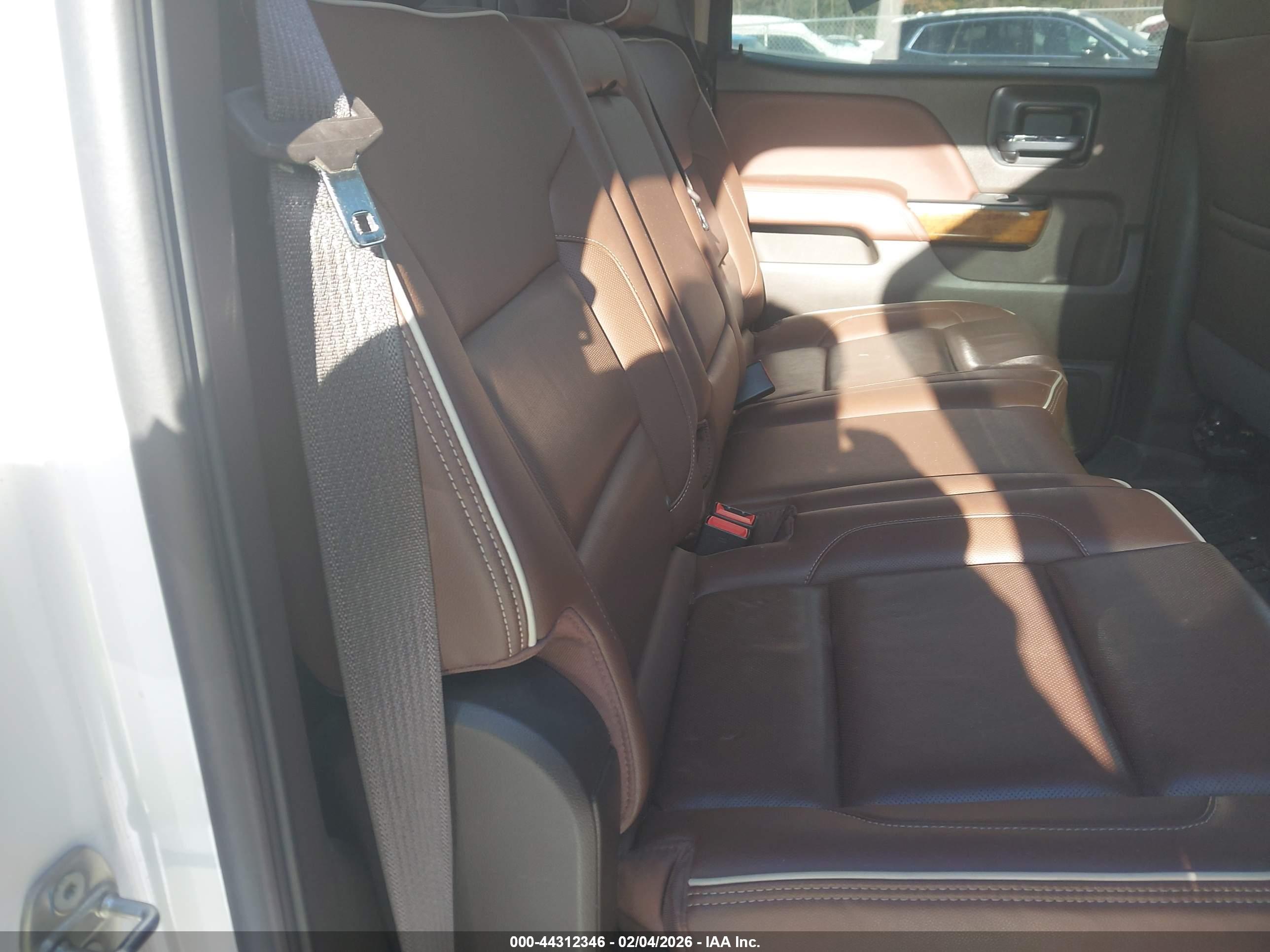 CHEVROLET SILVERADO image 8