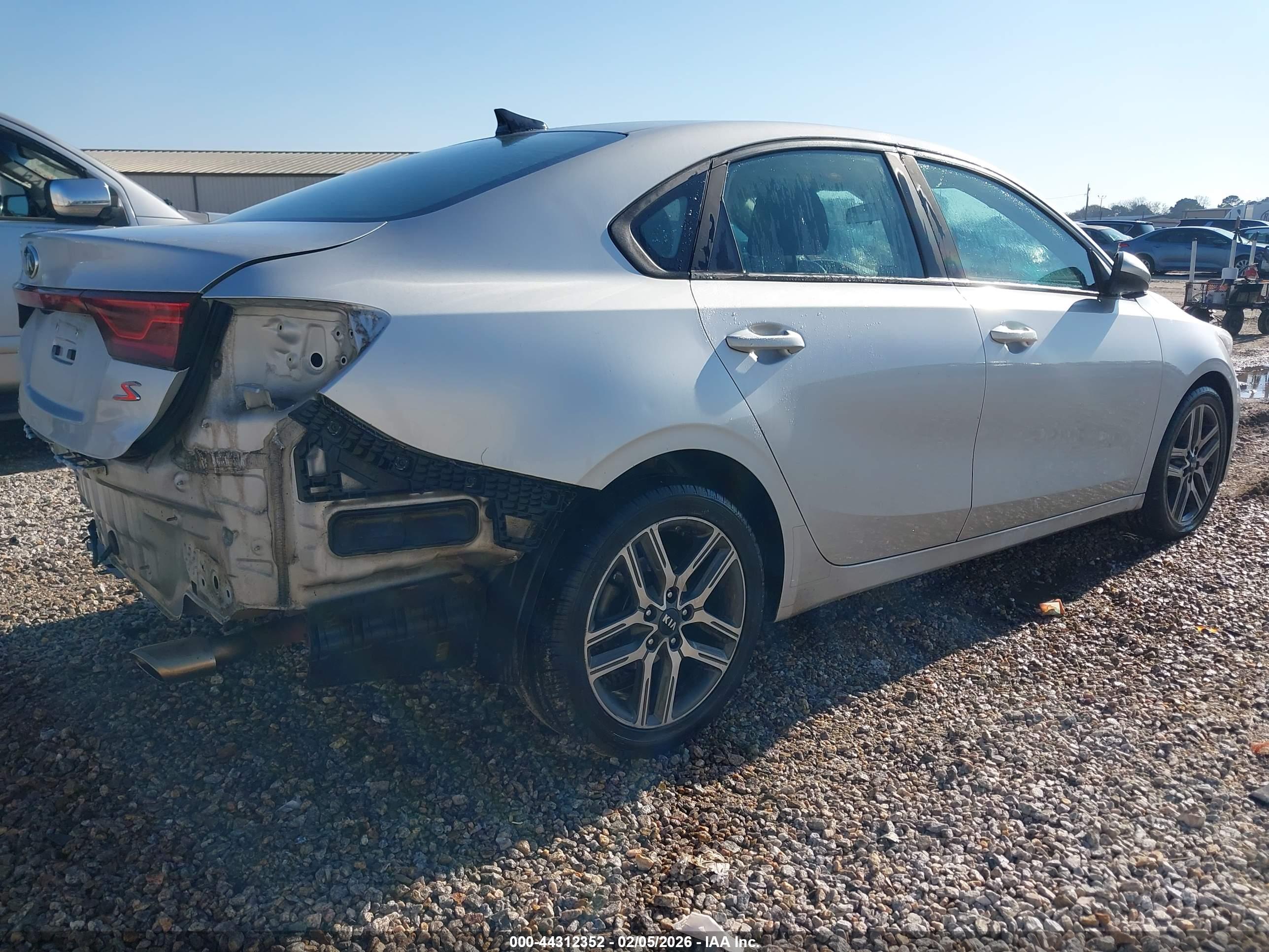 KIA FORTE image 4