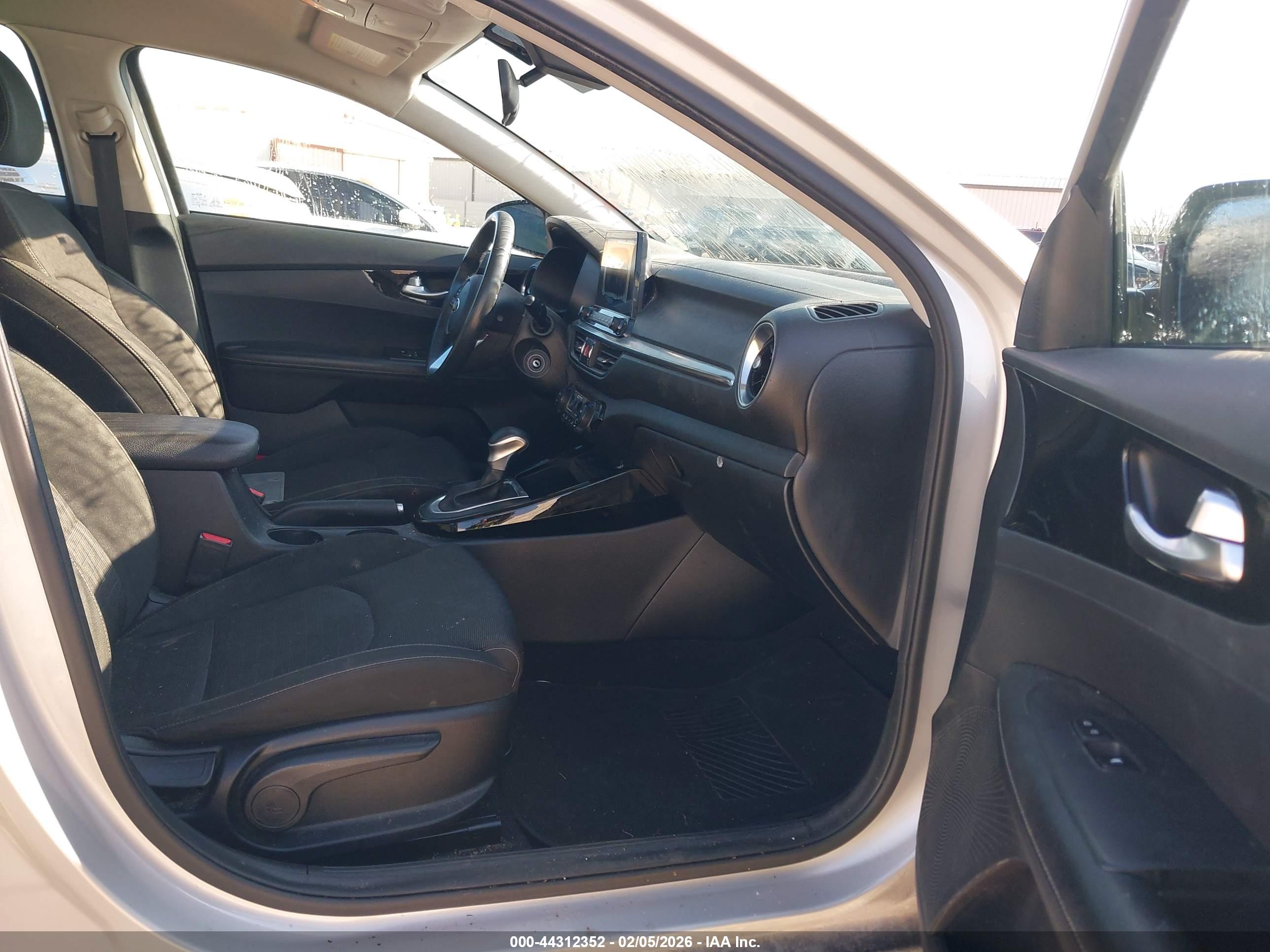 KIA FORTE image 5