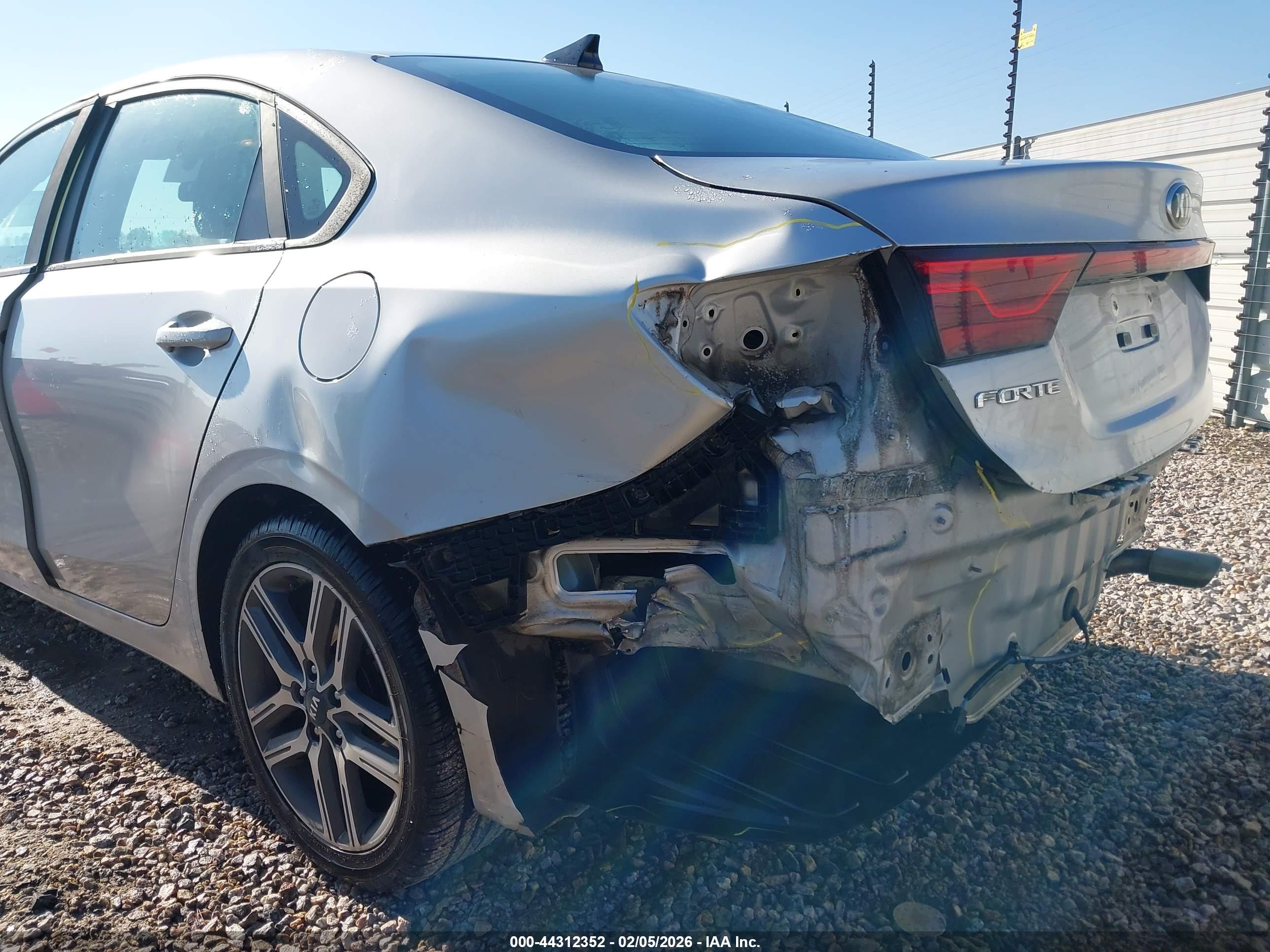 KIA FORTE image 6