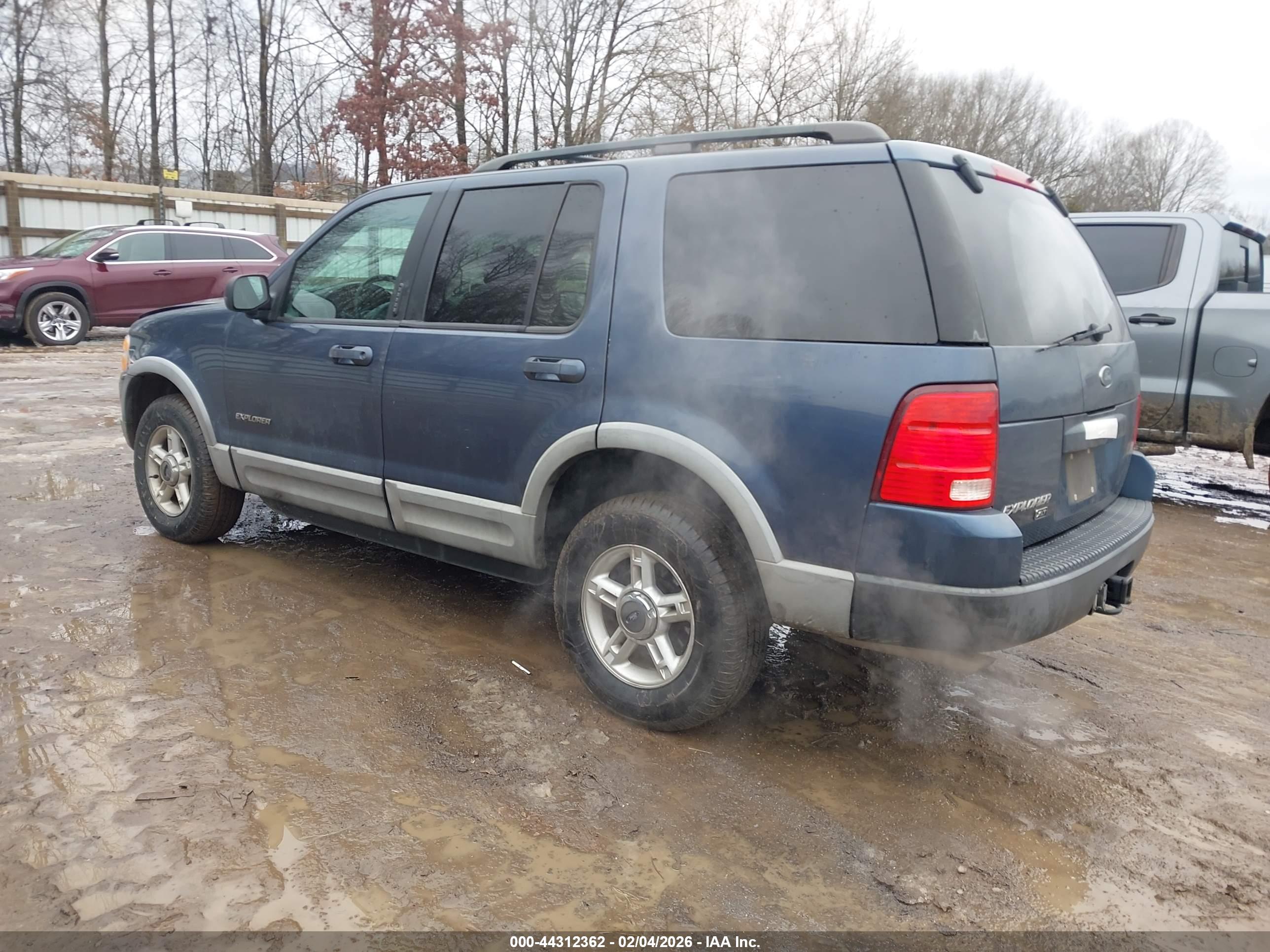 FORD EXPLORER image 3