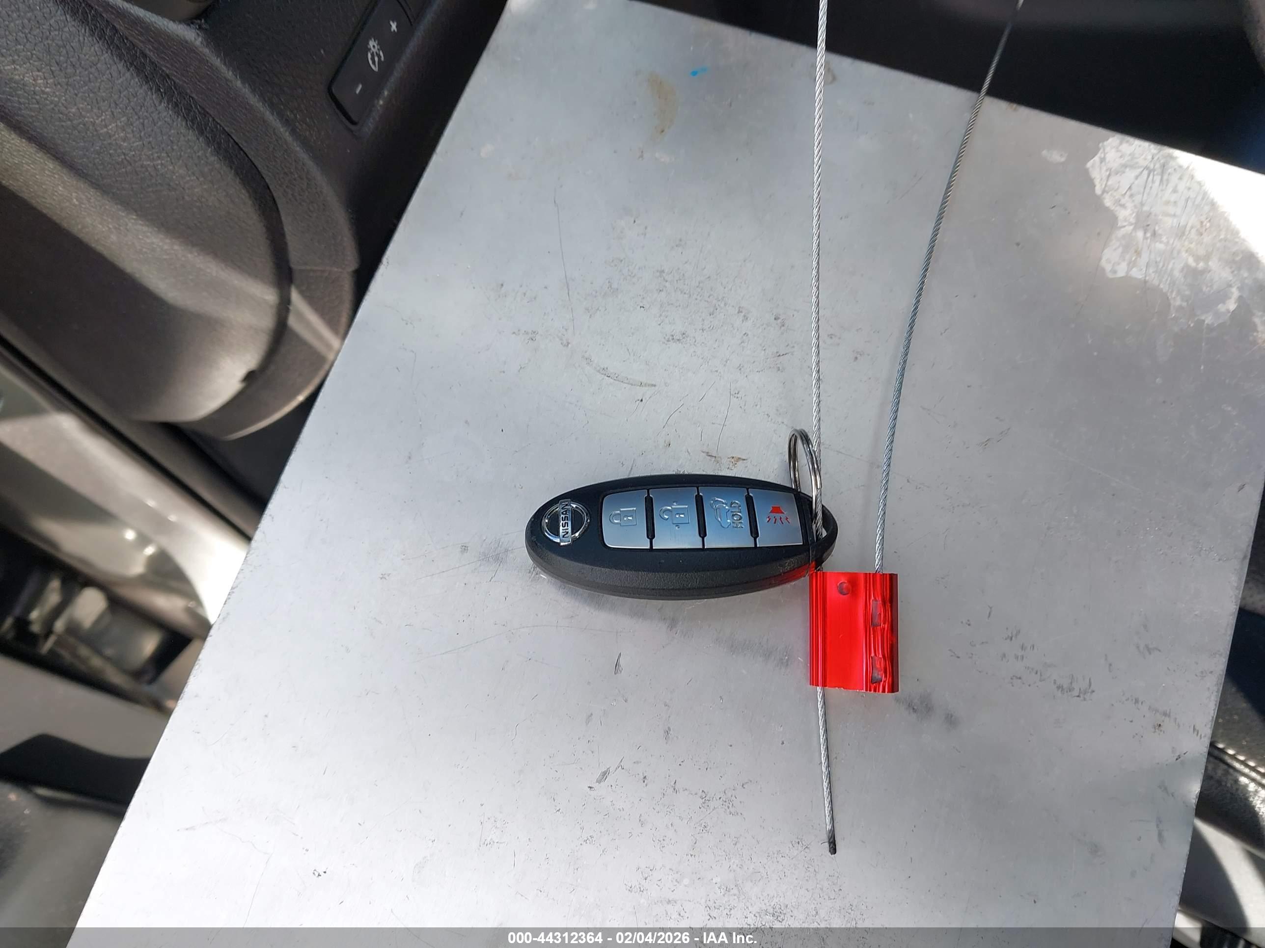 NISSAN ROGUE image 11