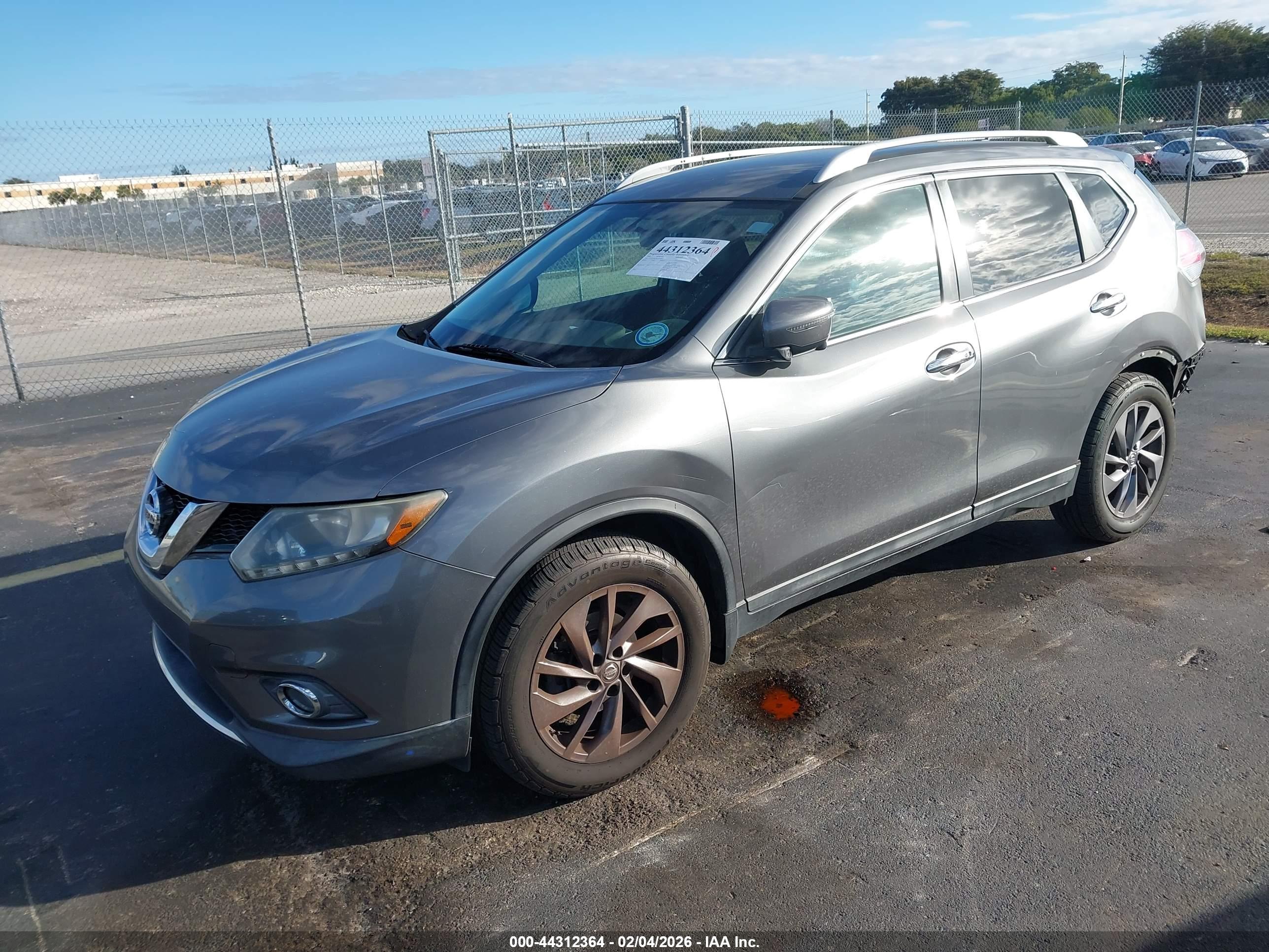 NISSAN ROGUE image 2