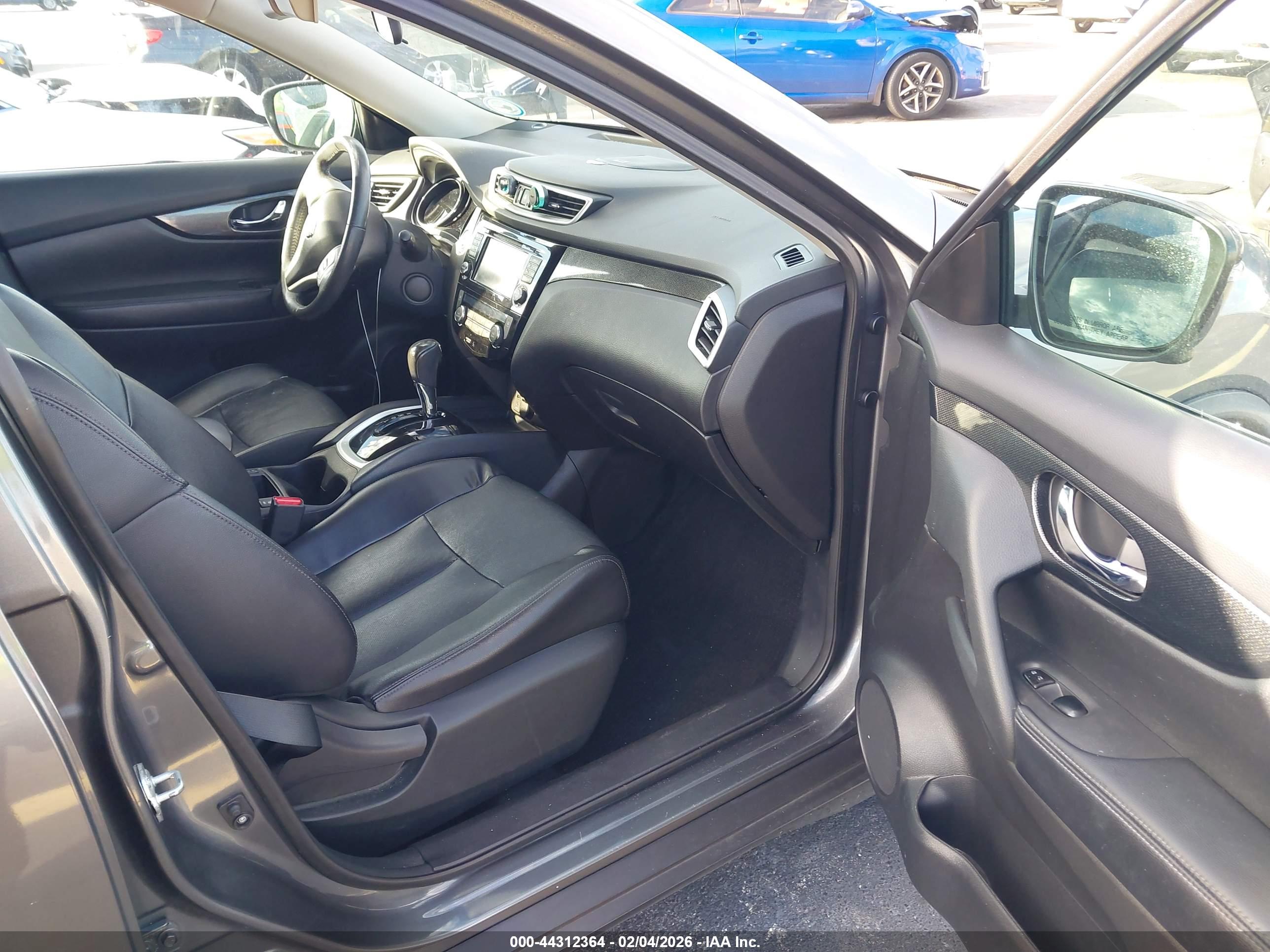 NISSAN ROGUE image 5