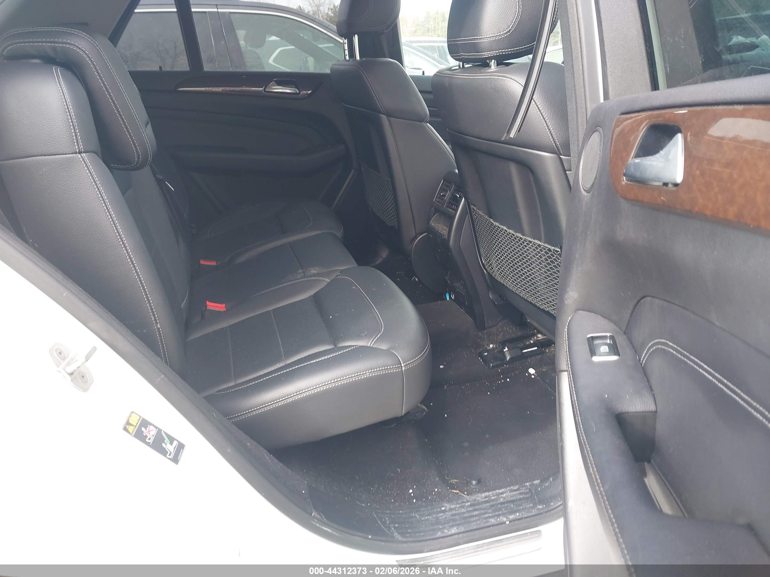 MERCEDES-BENZ ML image 8