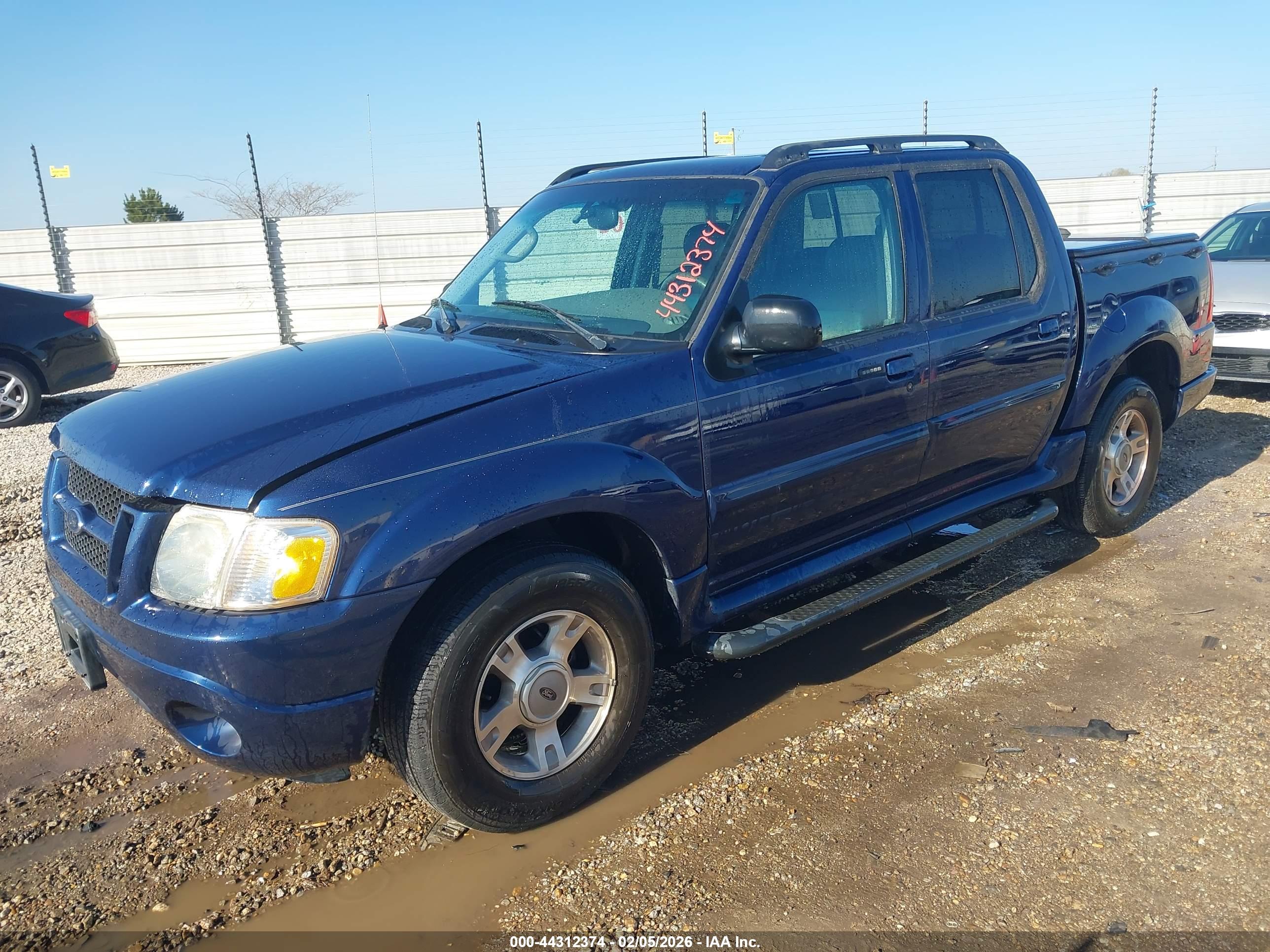 FORD EXPLORER image 2