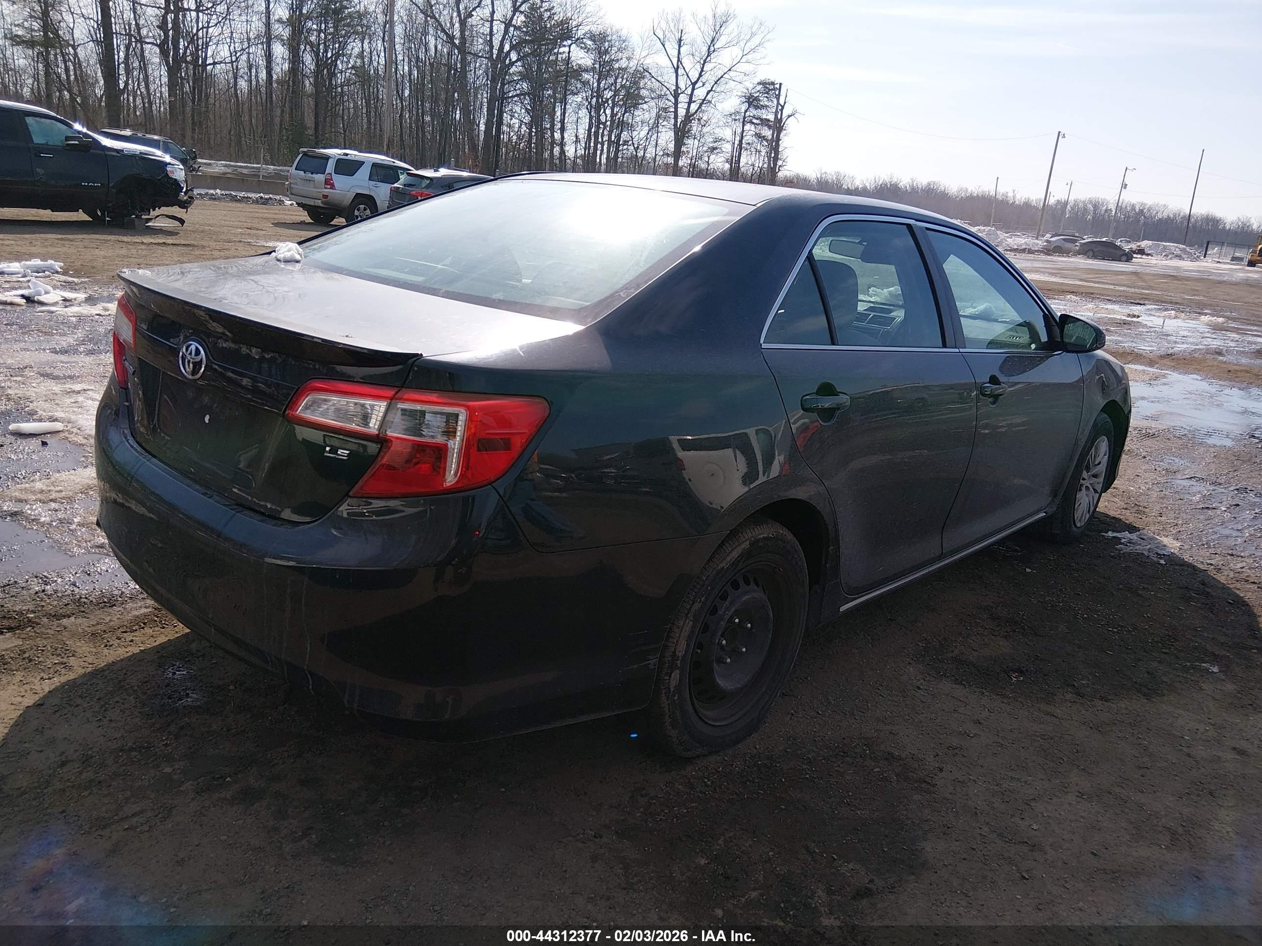 TOYOTA CAMRY image 4