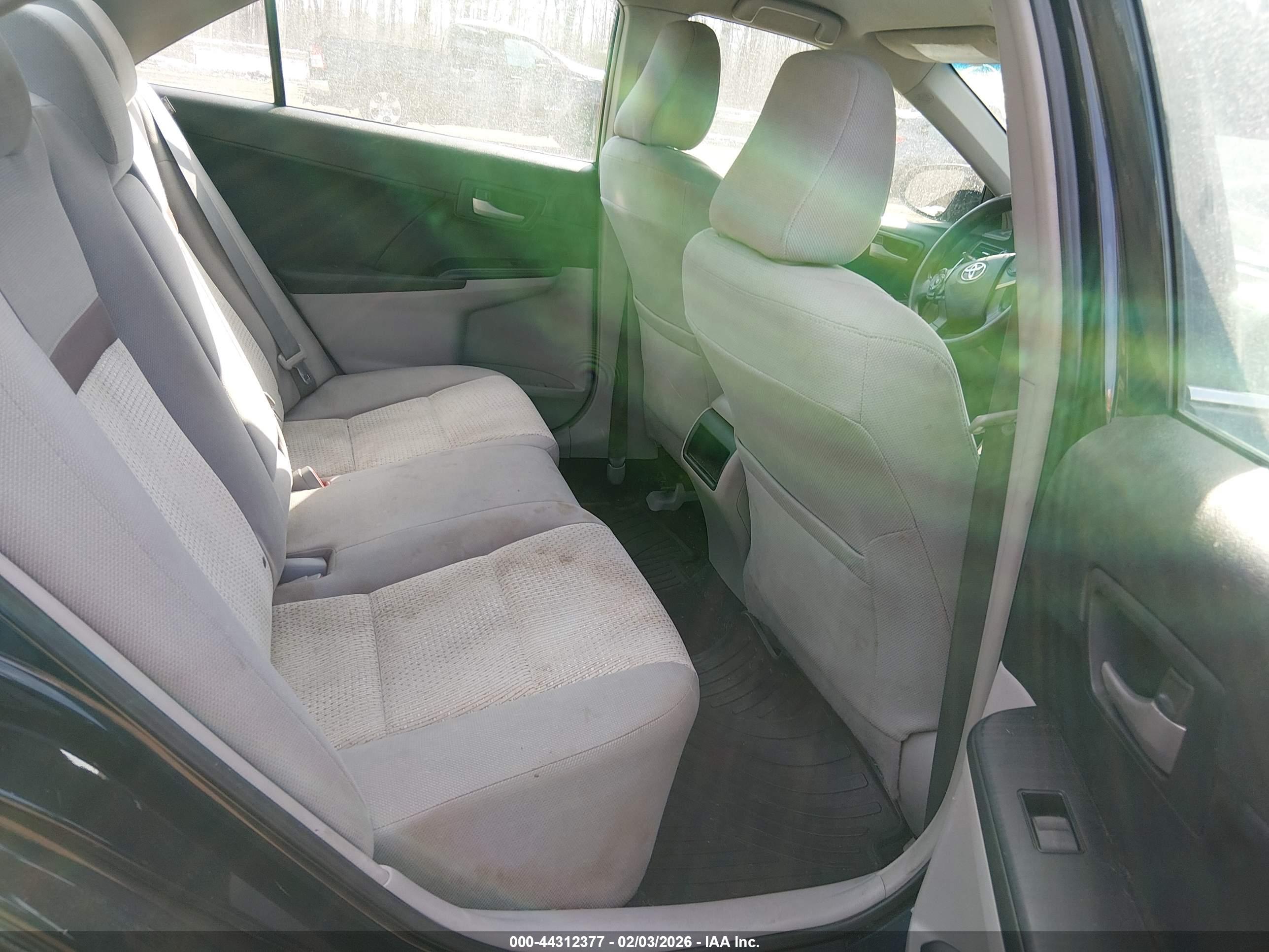 TOYOTA CAMRY image 8