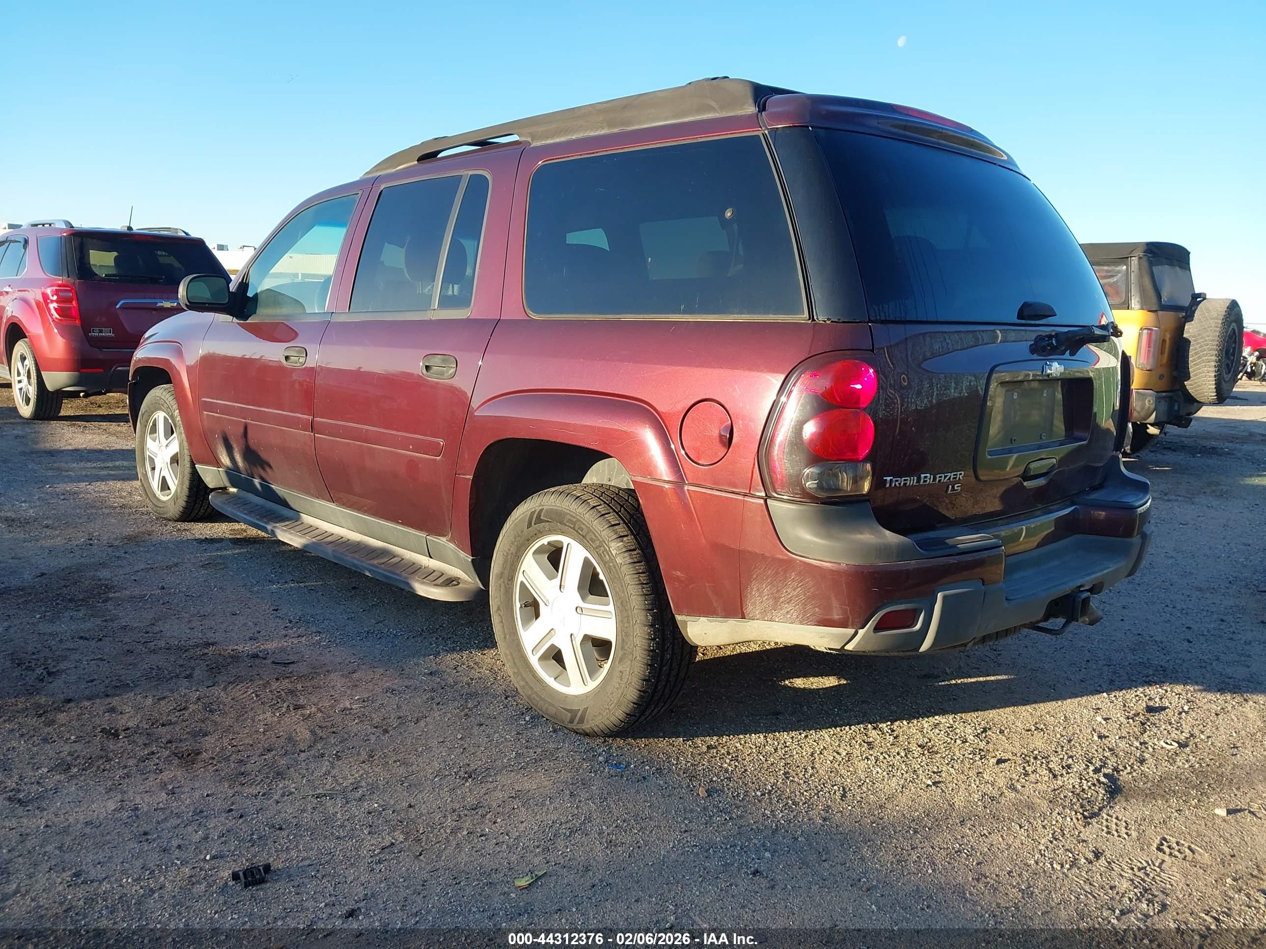 CHEVROLET TRAILBLAZER image 3