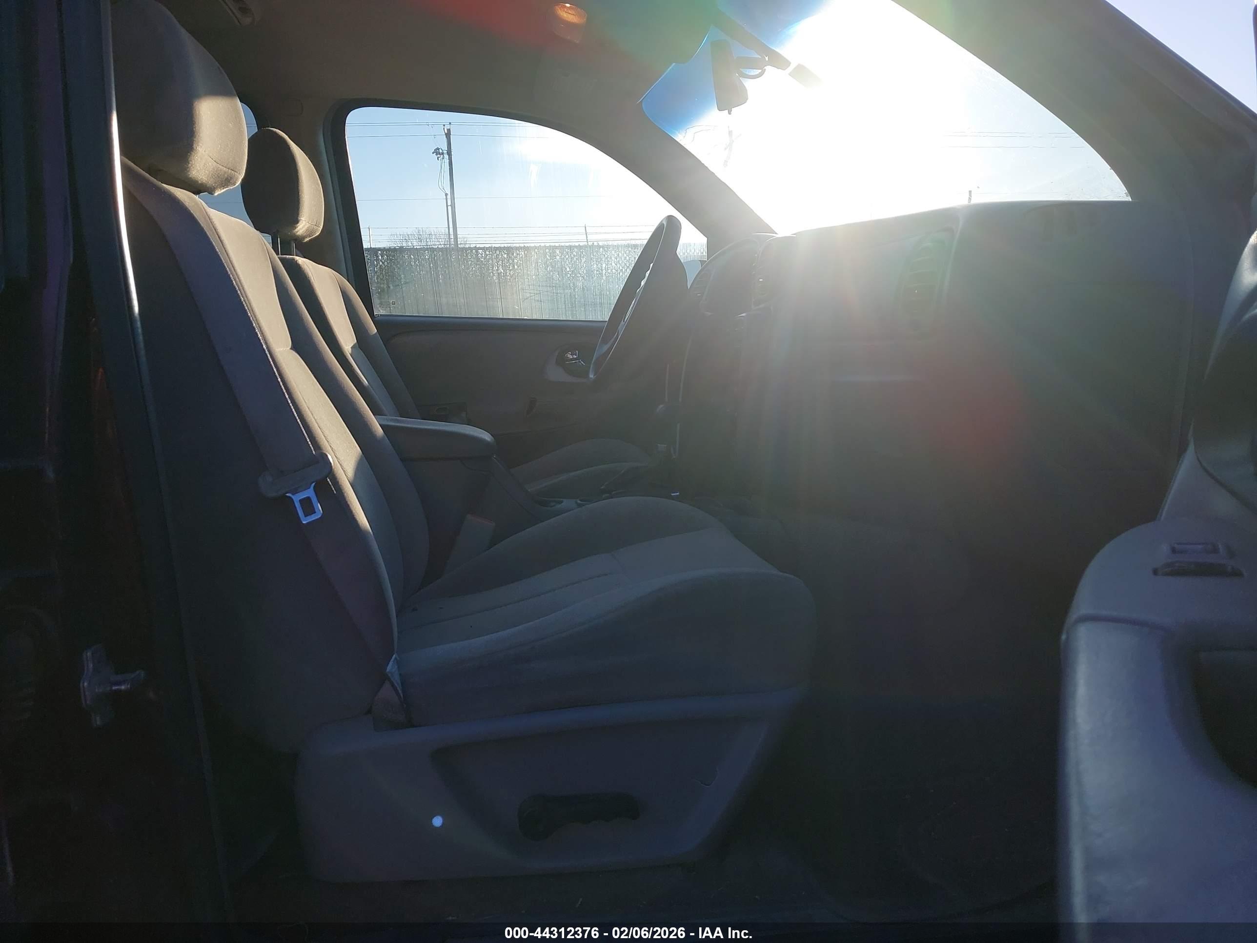 CHEVROLET TRAILBLAZER image 5