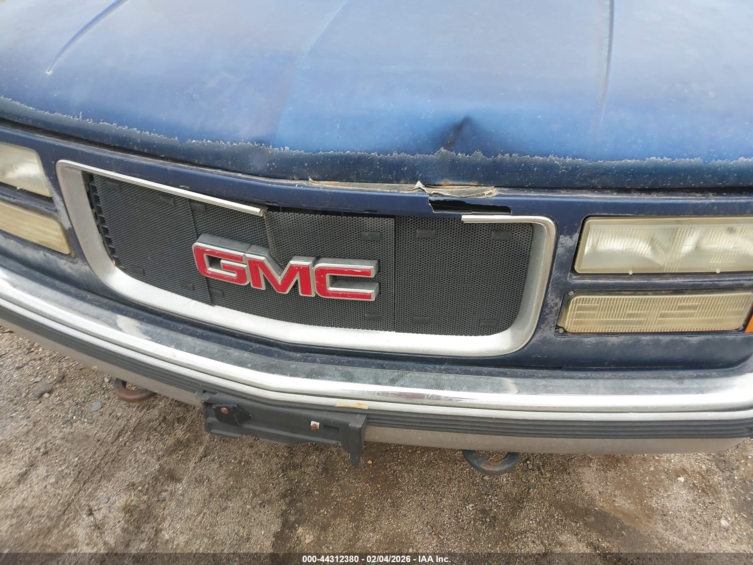 GMC SIERRA image 6