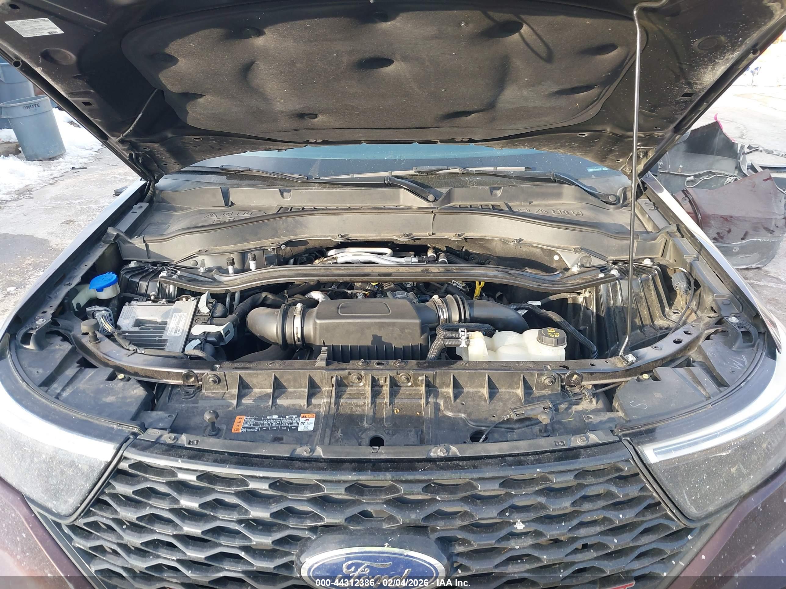 FORD EXPLORER image 10
