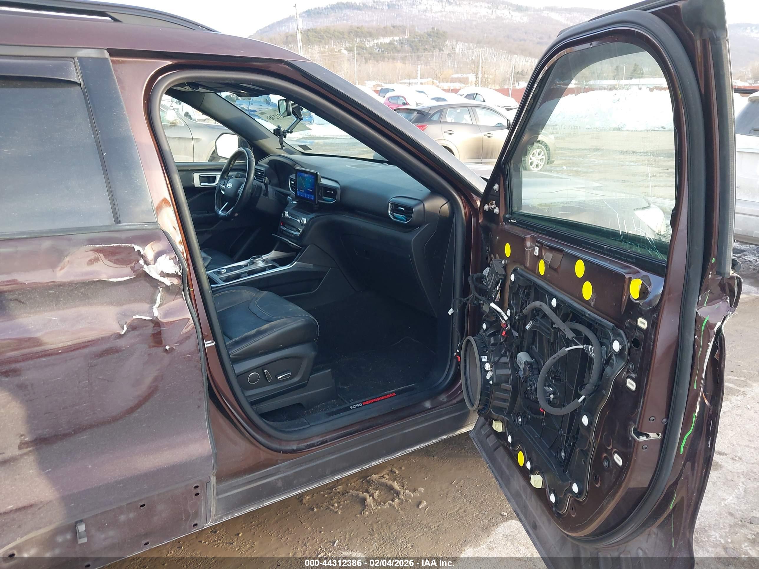 FORD EXPLORER image 5