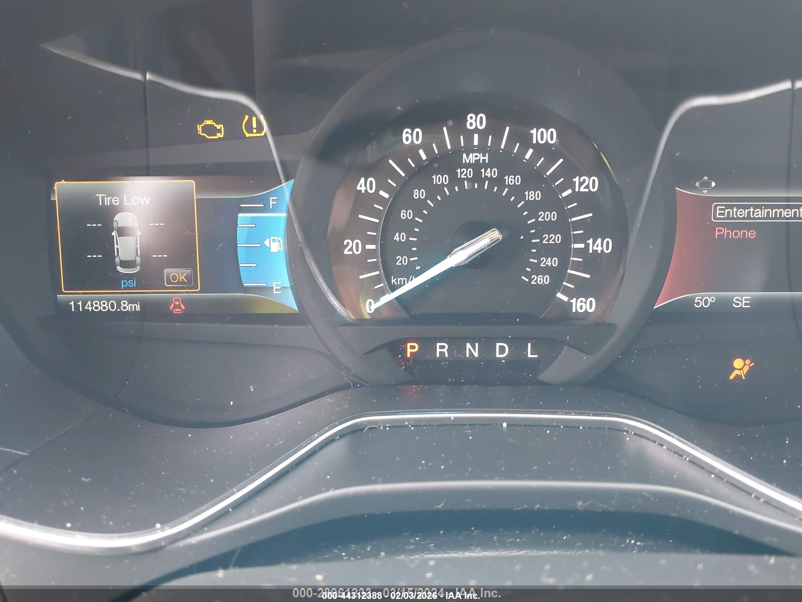 FORD FUSION image 7