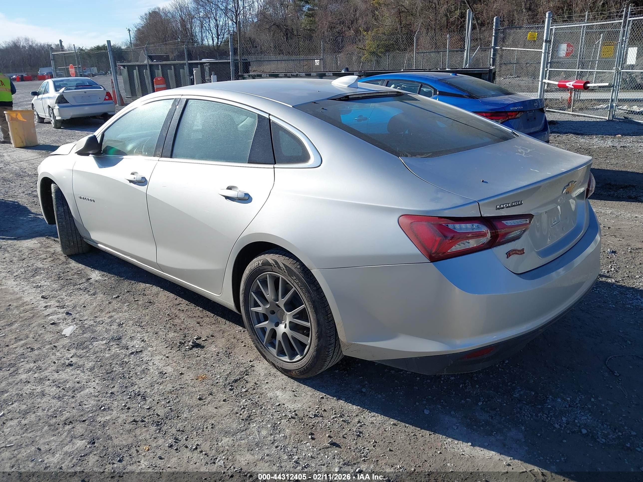 CHEVROLET MALIBU image 3