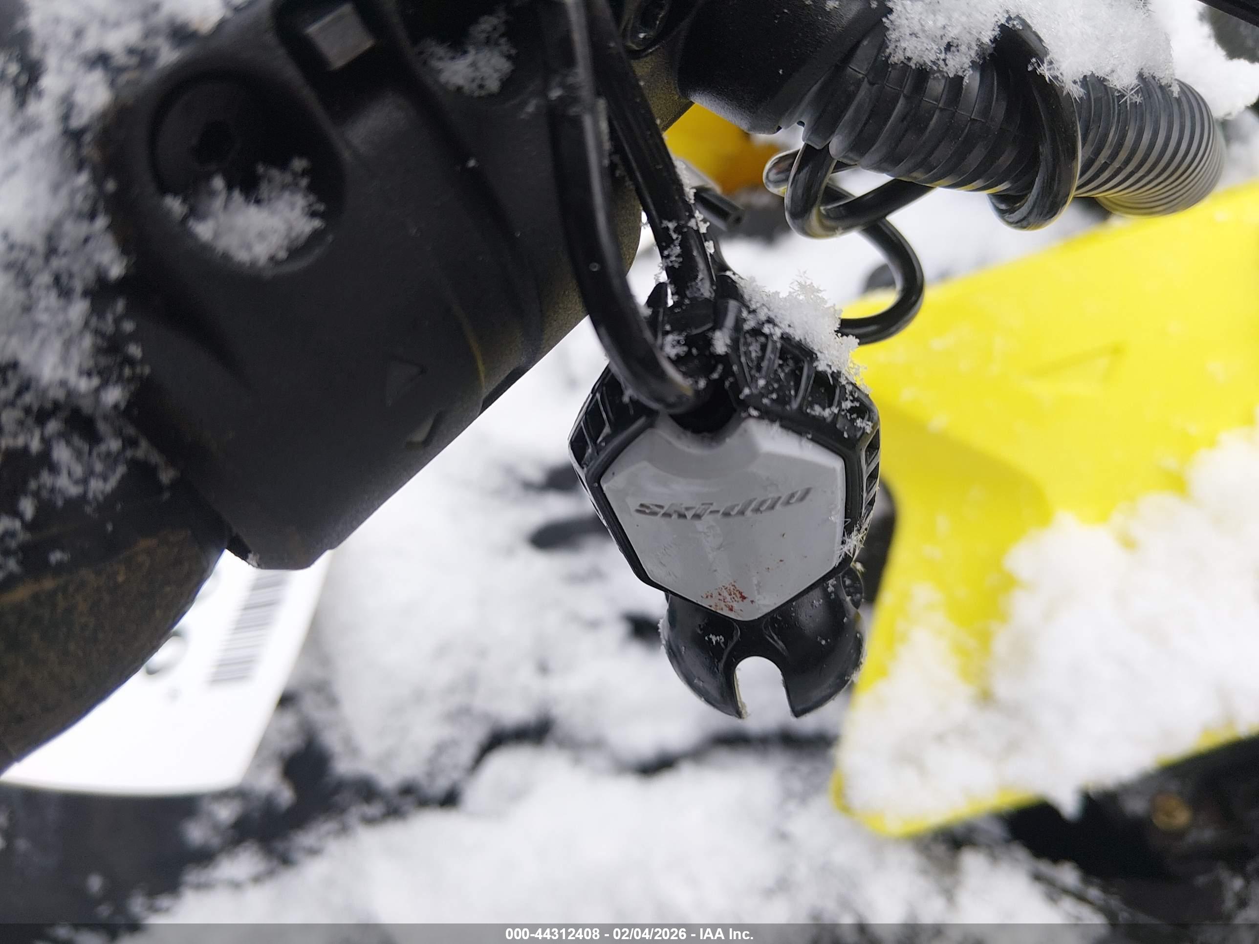 SKI-DOO RENEGADE image 11