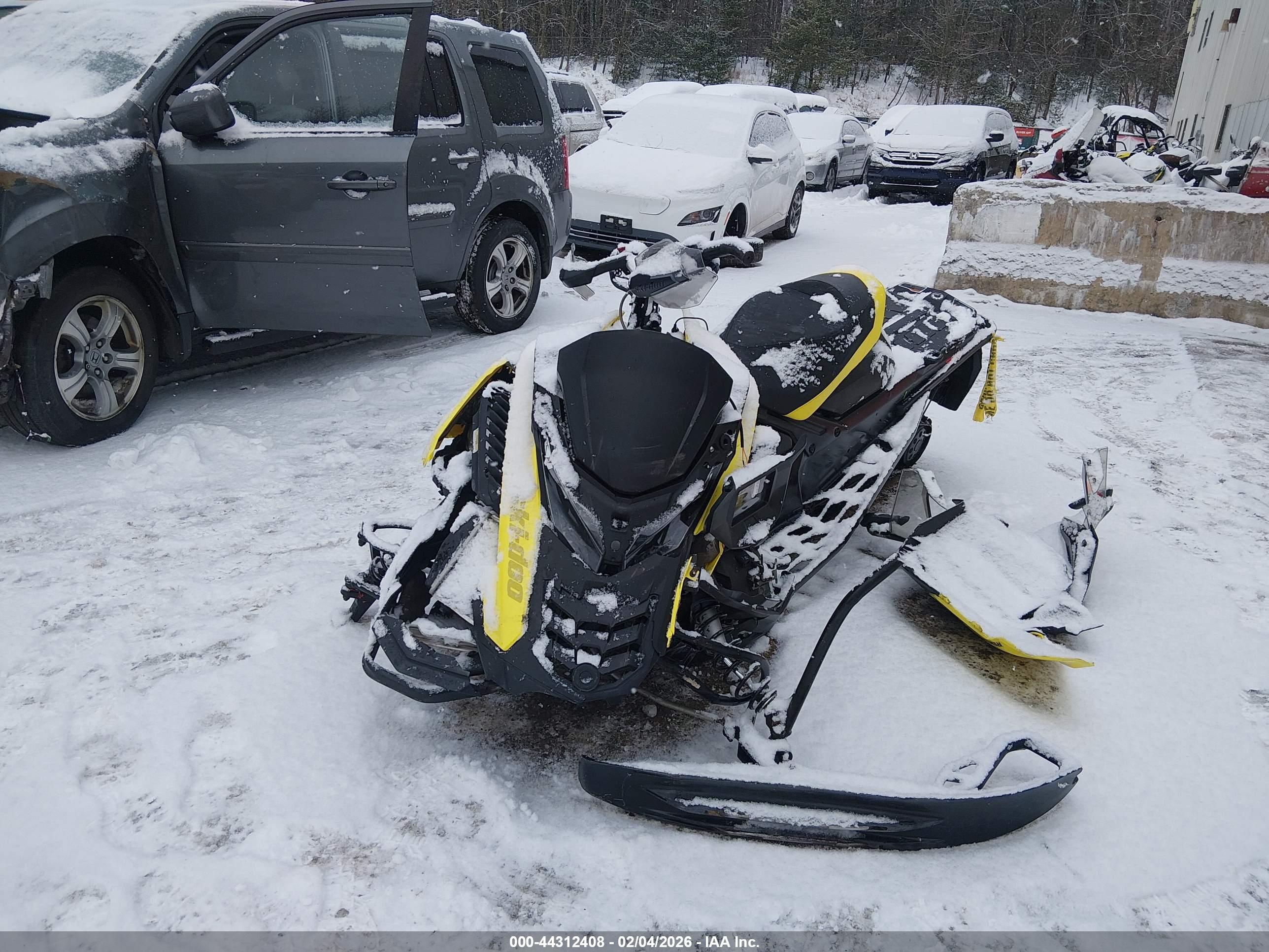 SKI-DOO RENEGADE image 2