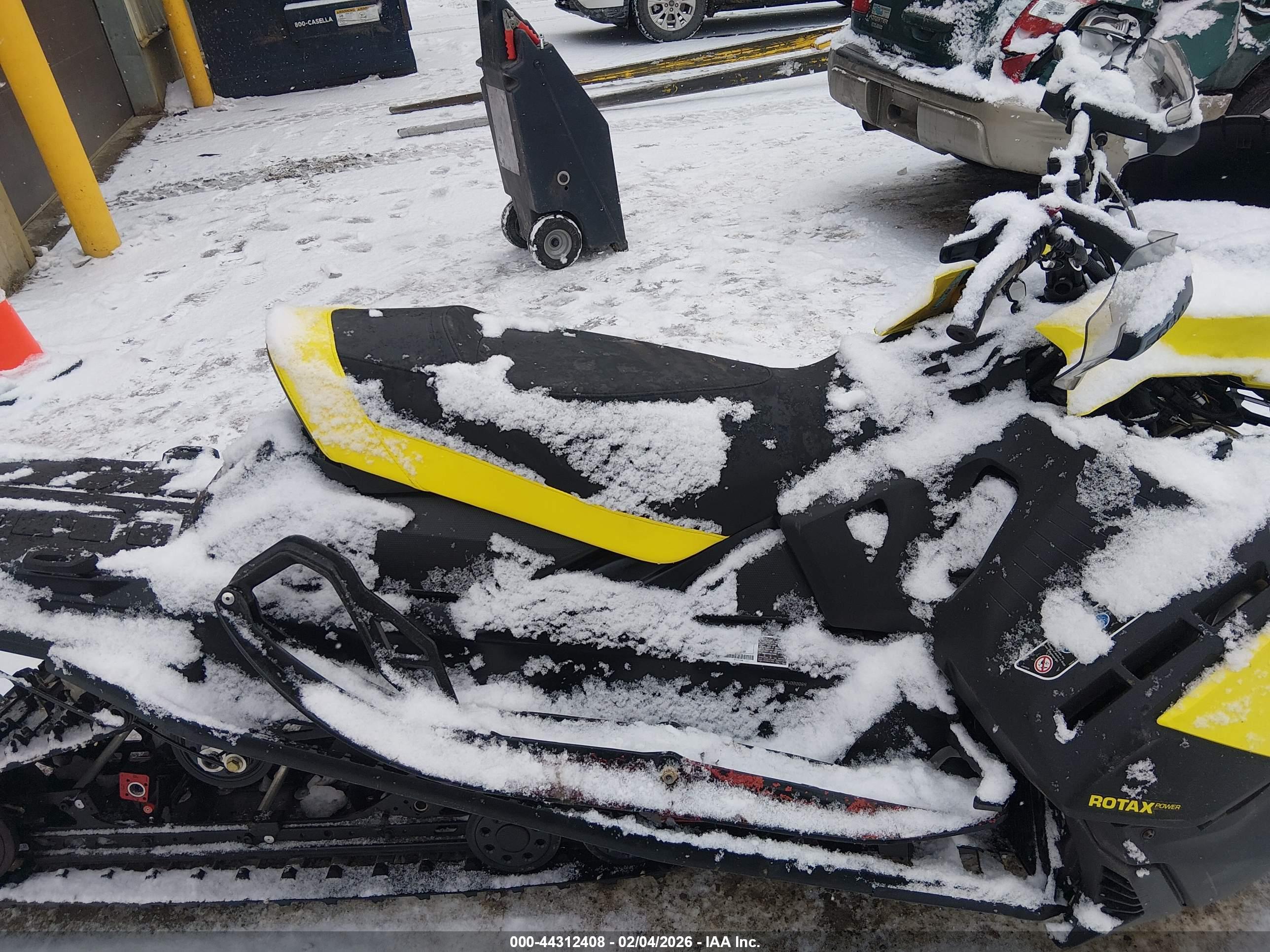 SKI-DOO RENEGADE image 5