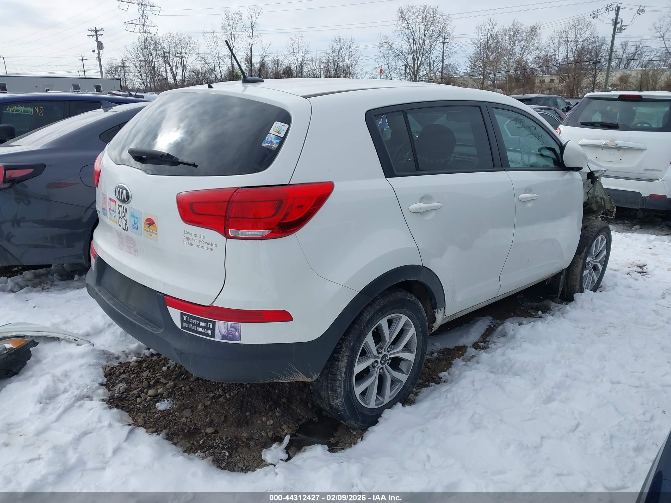 KIA SPORTAGE image 4
