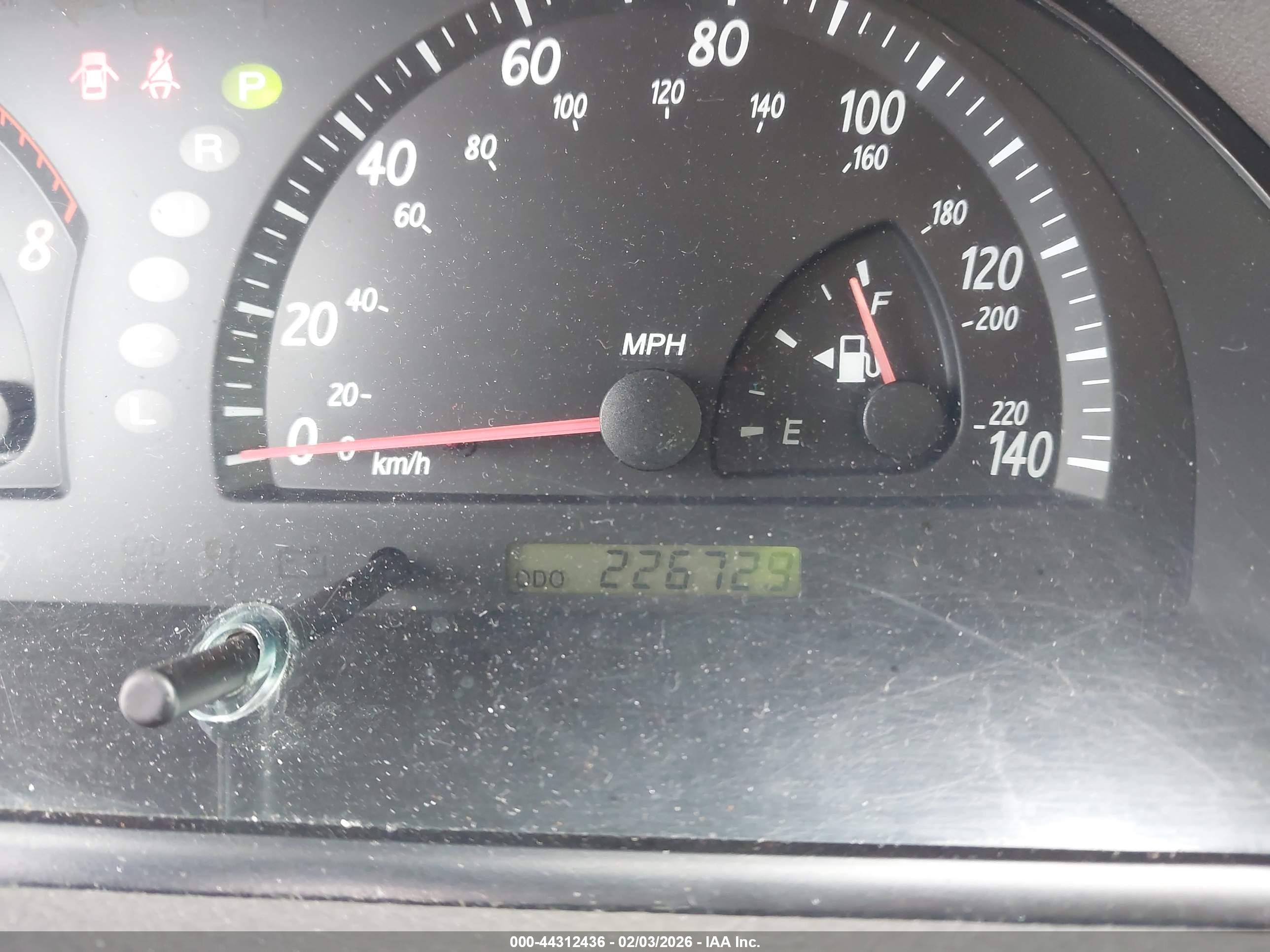 TOYOTA CAMRY image 7