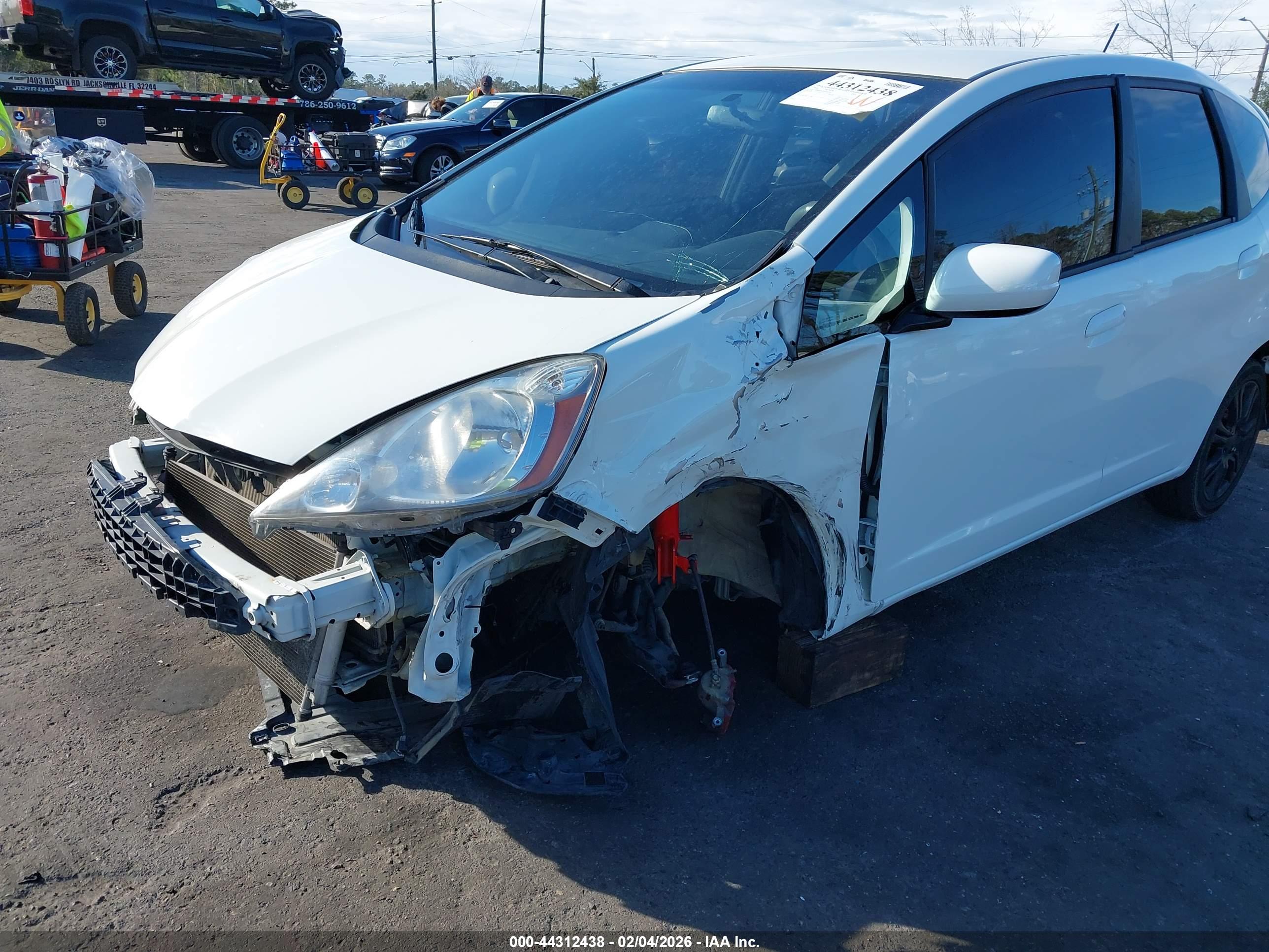 HONDA FIT image 6