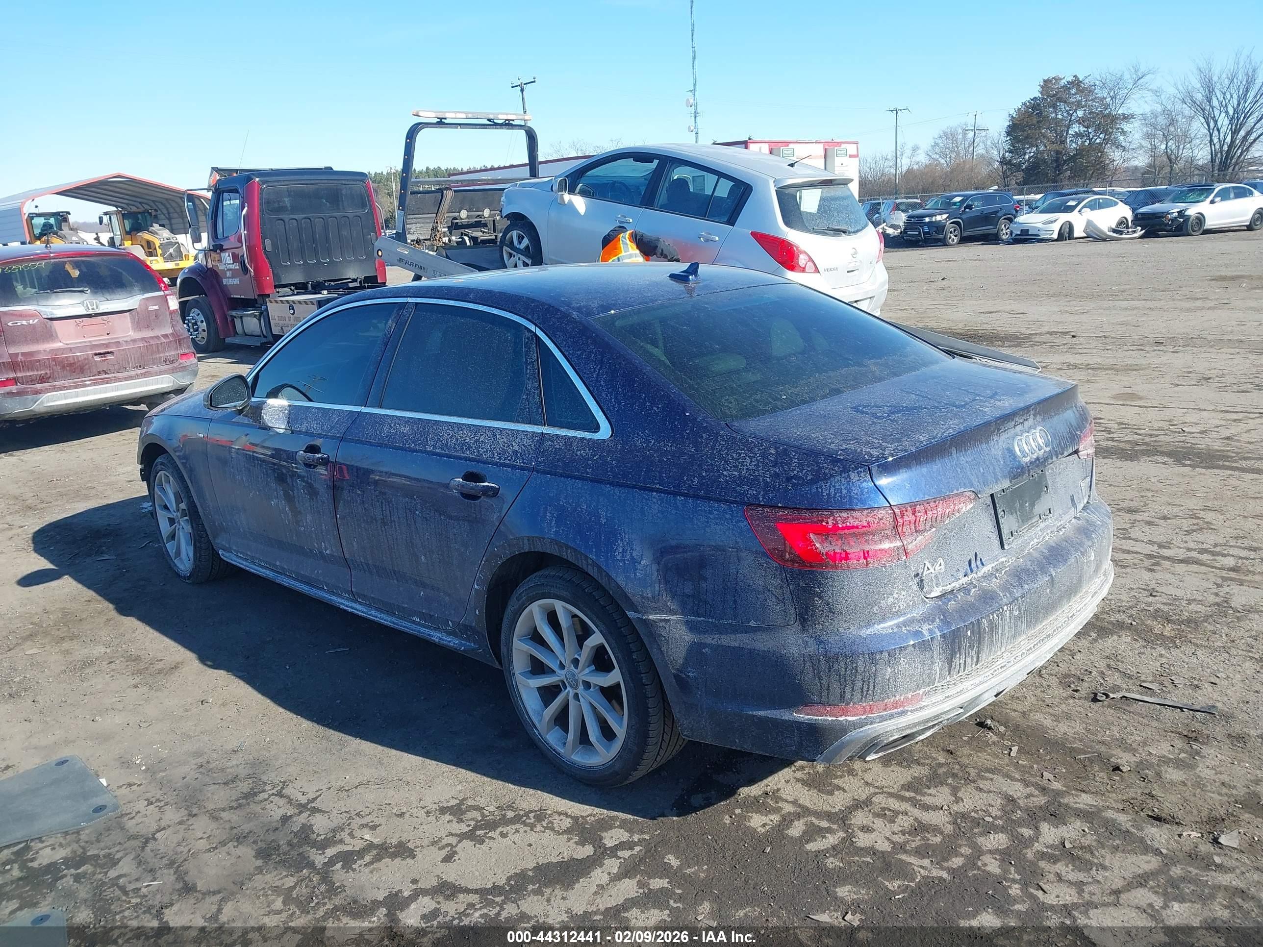 AUDI A4 image 3