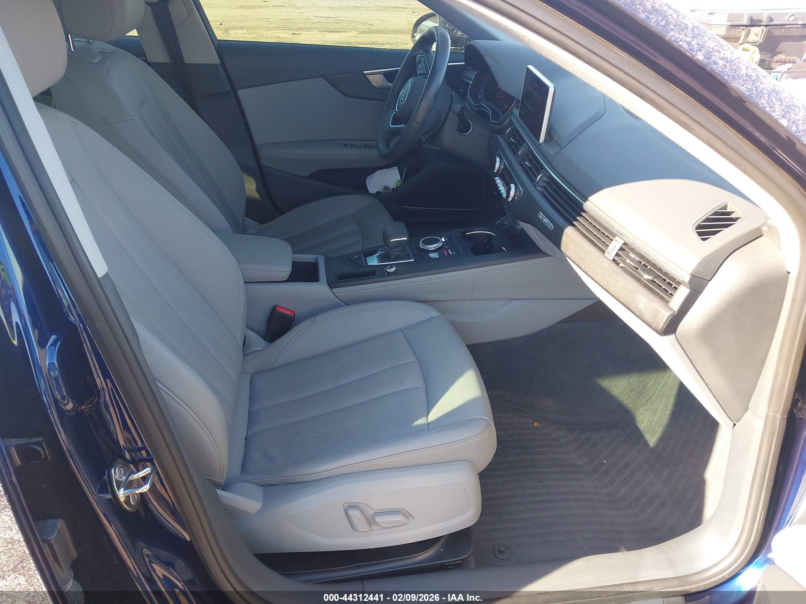 AUDI A4 image 5