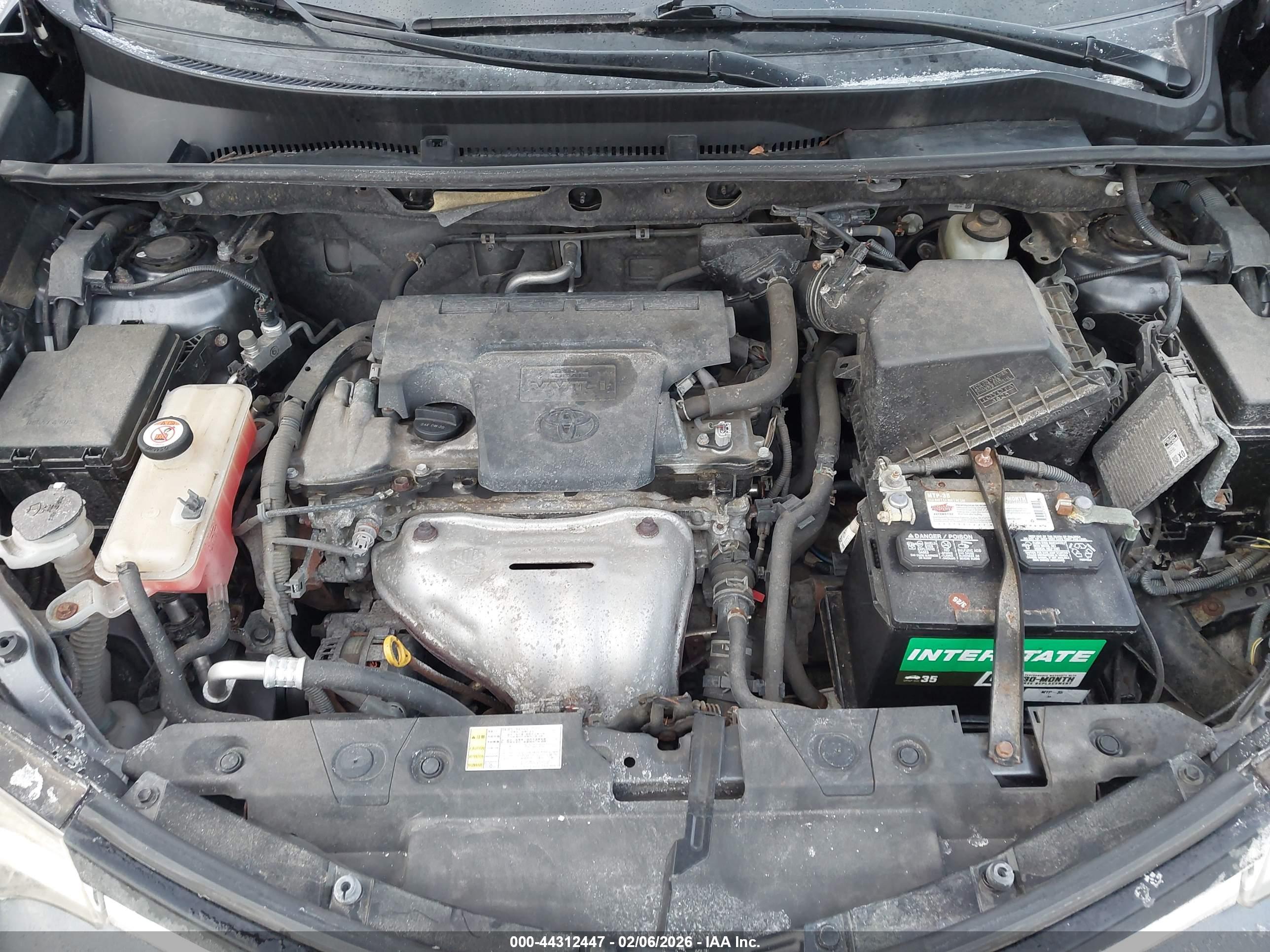 TOYOTA RAV4 image 10
