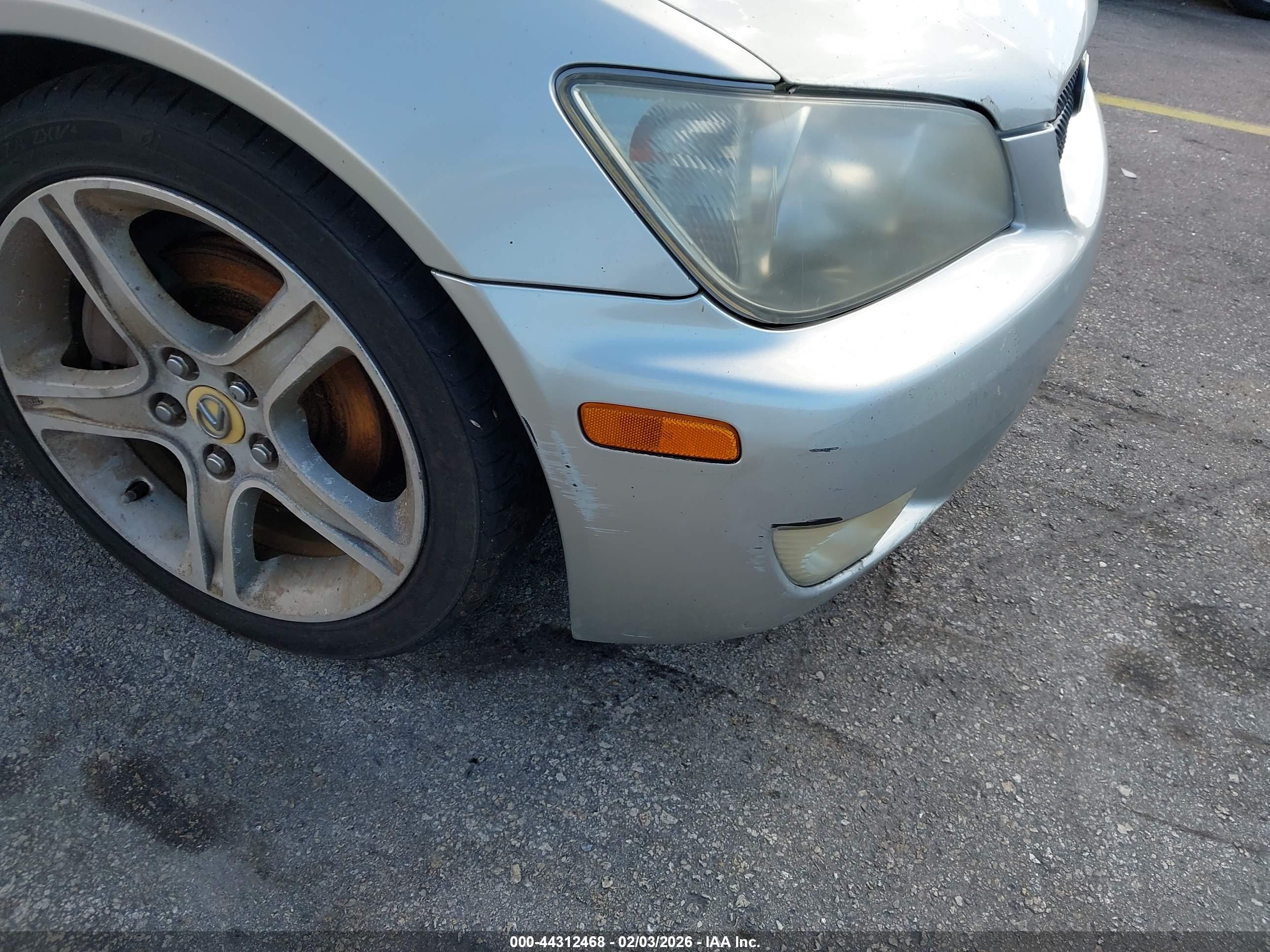 LEXUS IS image 6