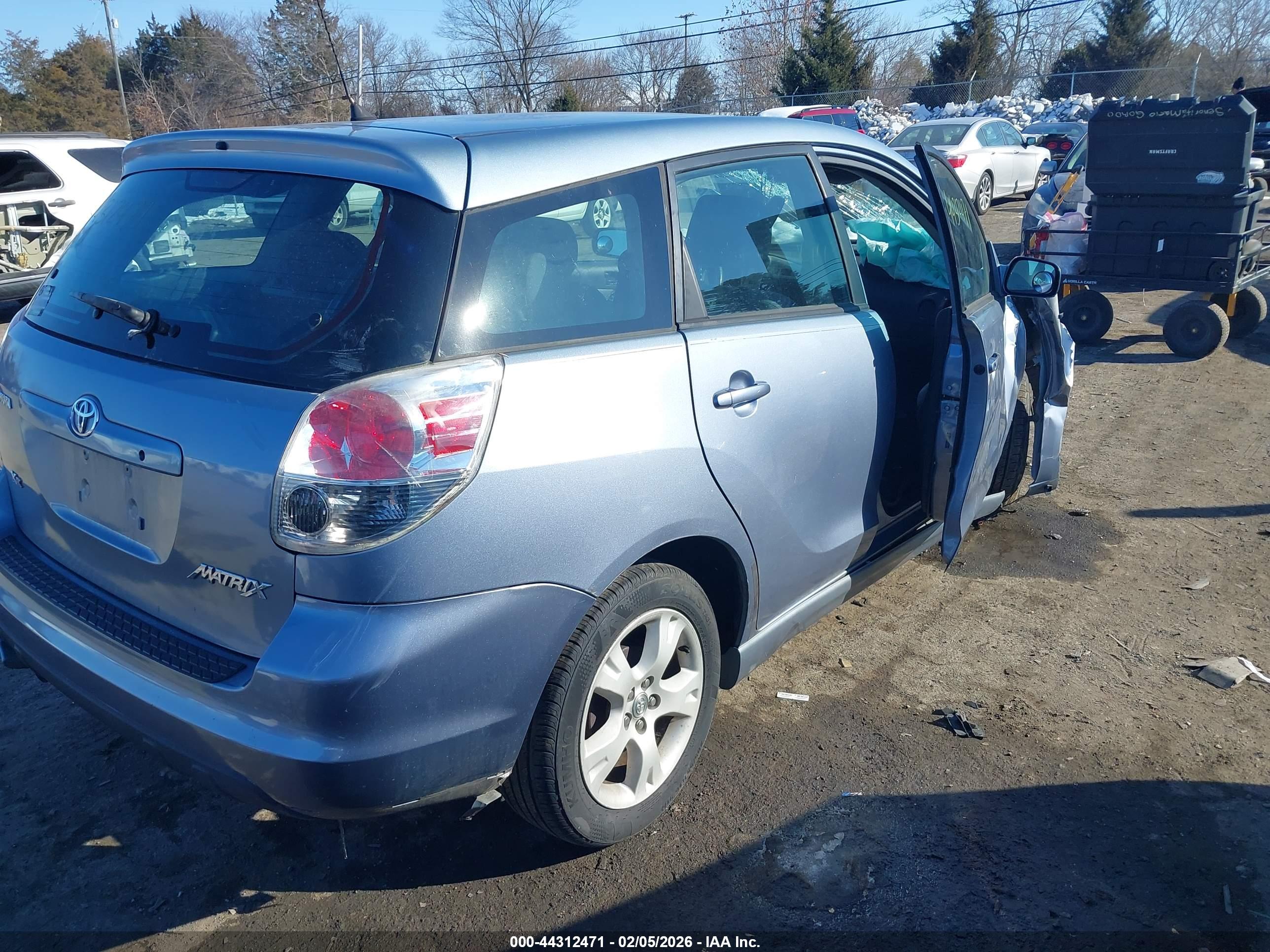TOYOTA MATRIX image 4
