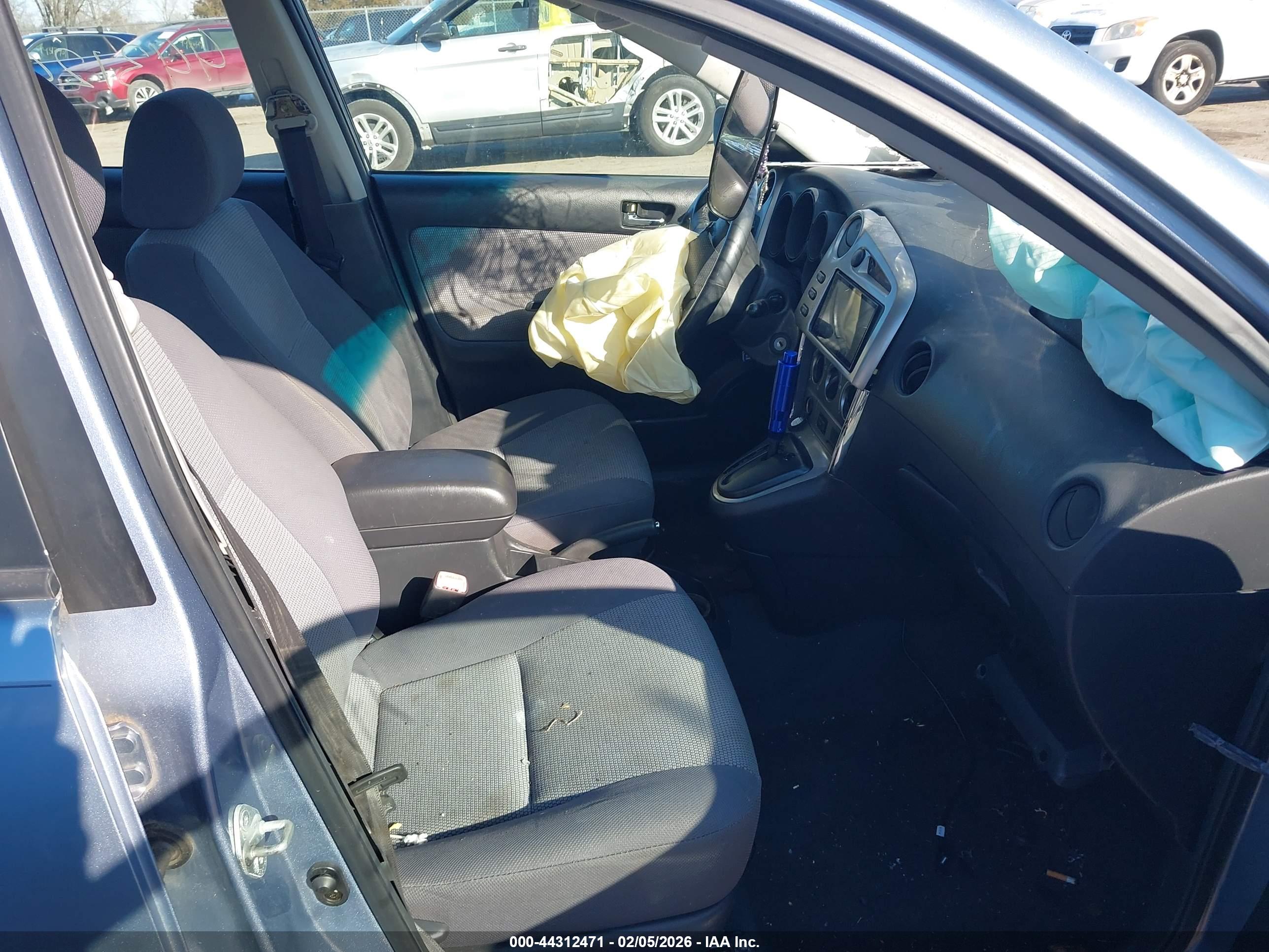 TOYOTA MATRIX image 5