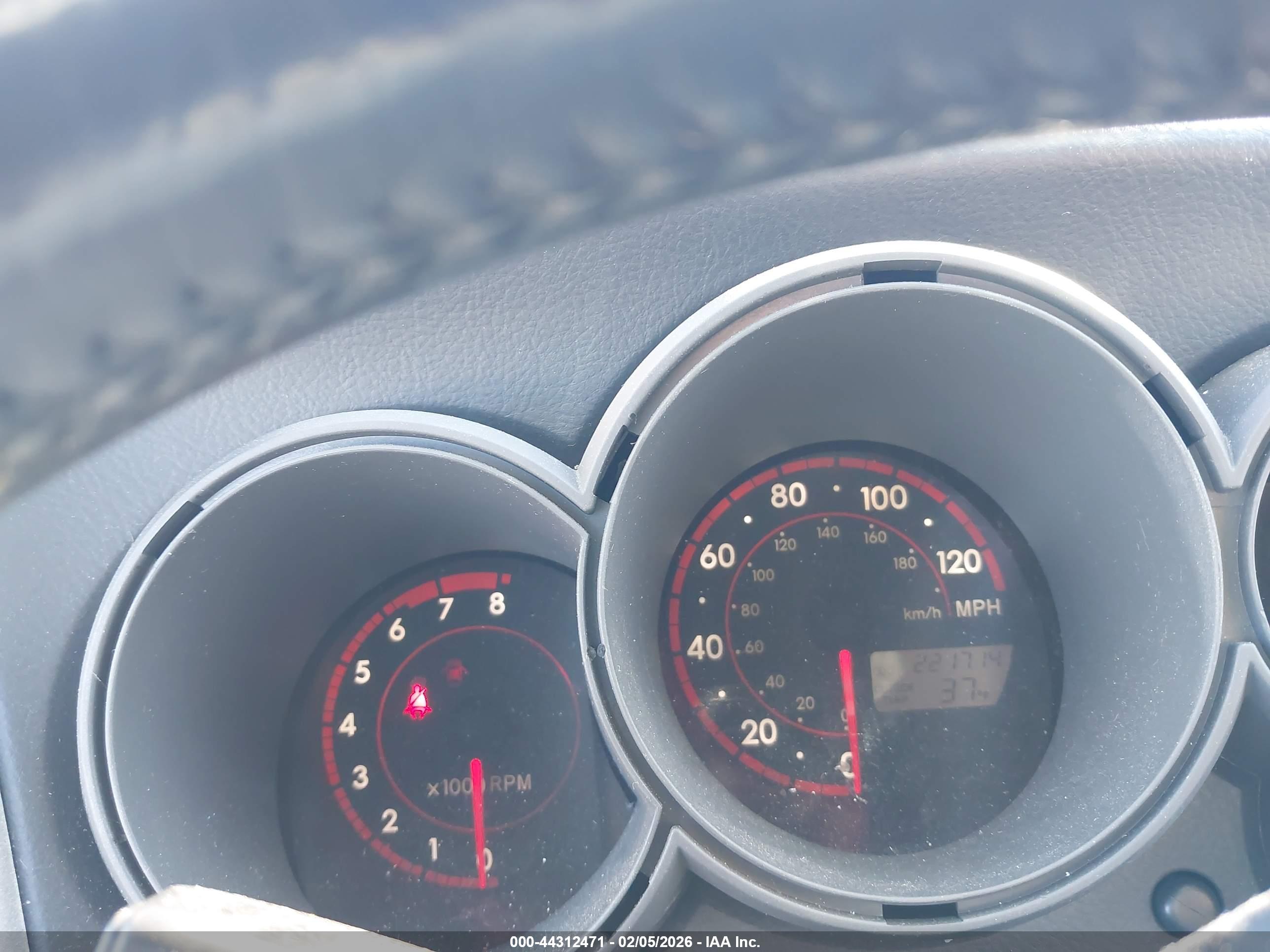 TOYOTA MATRIX image 7