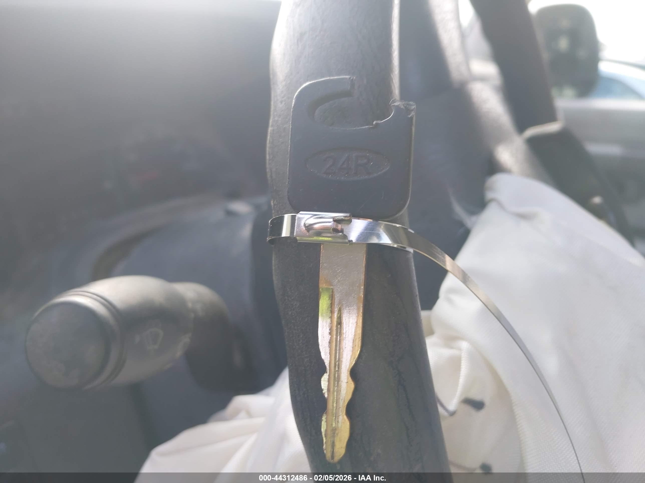 FORD E-250 image 11