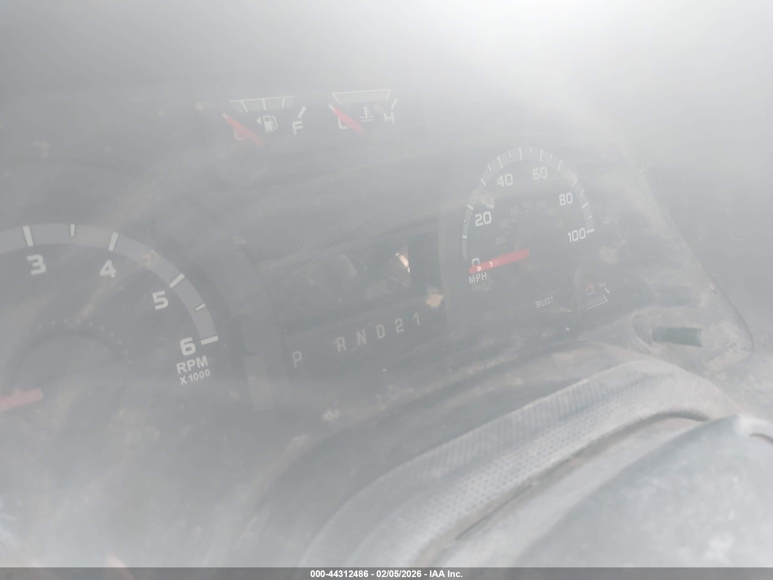 FORD E-250 image 7