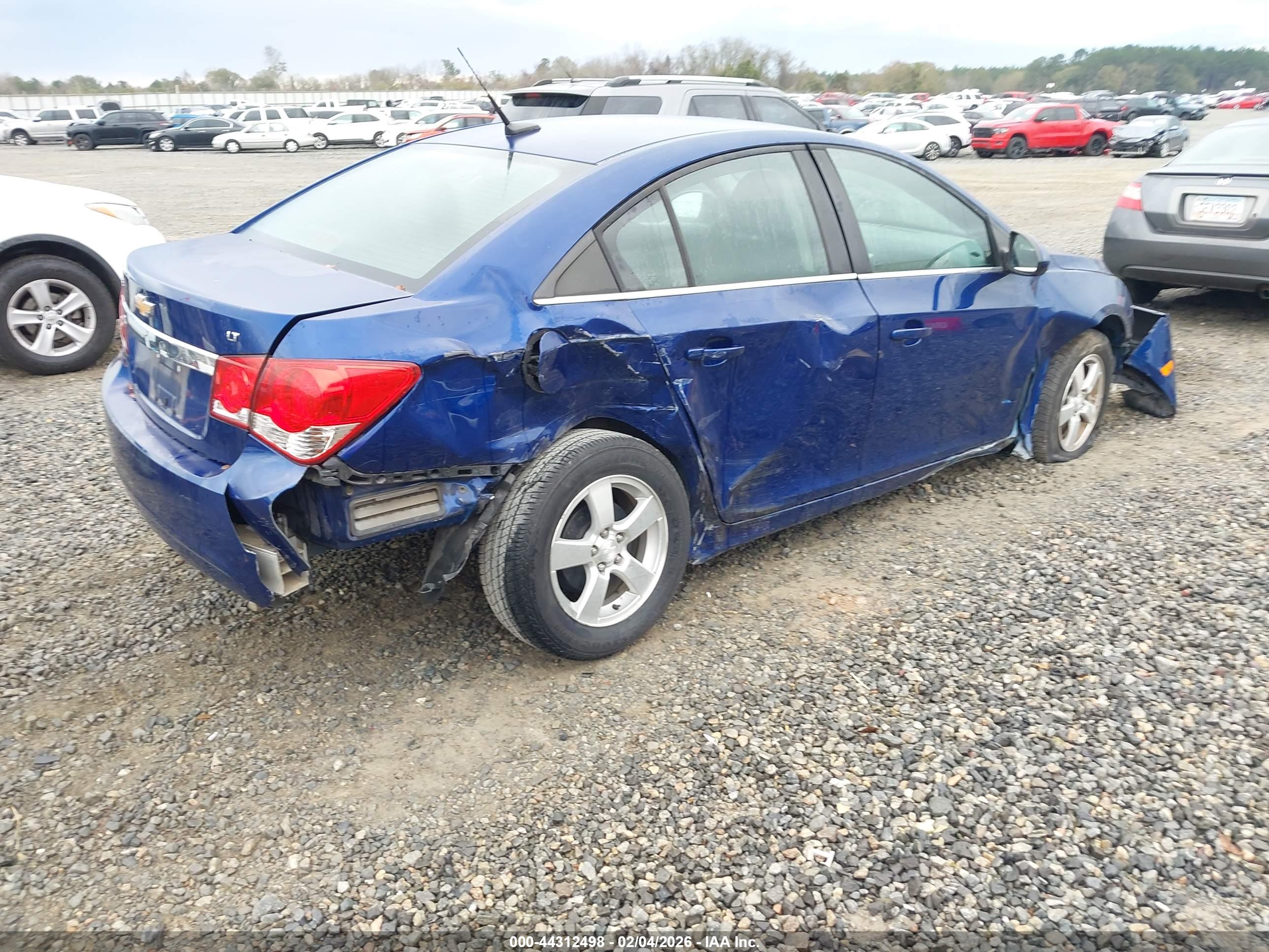 CHEVROLET CRUZE image 4