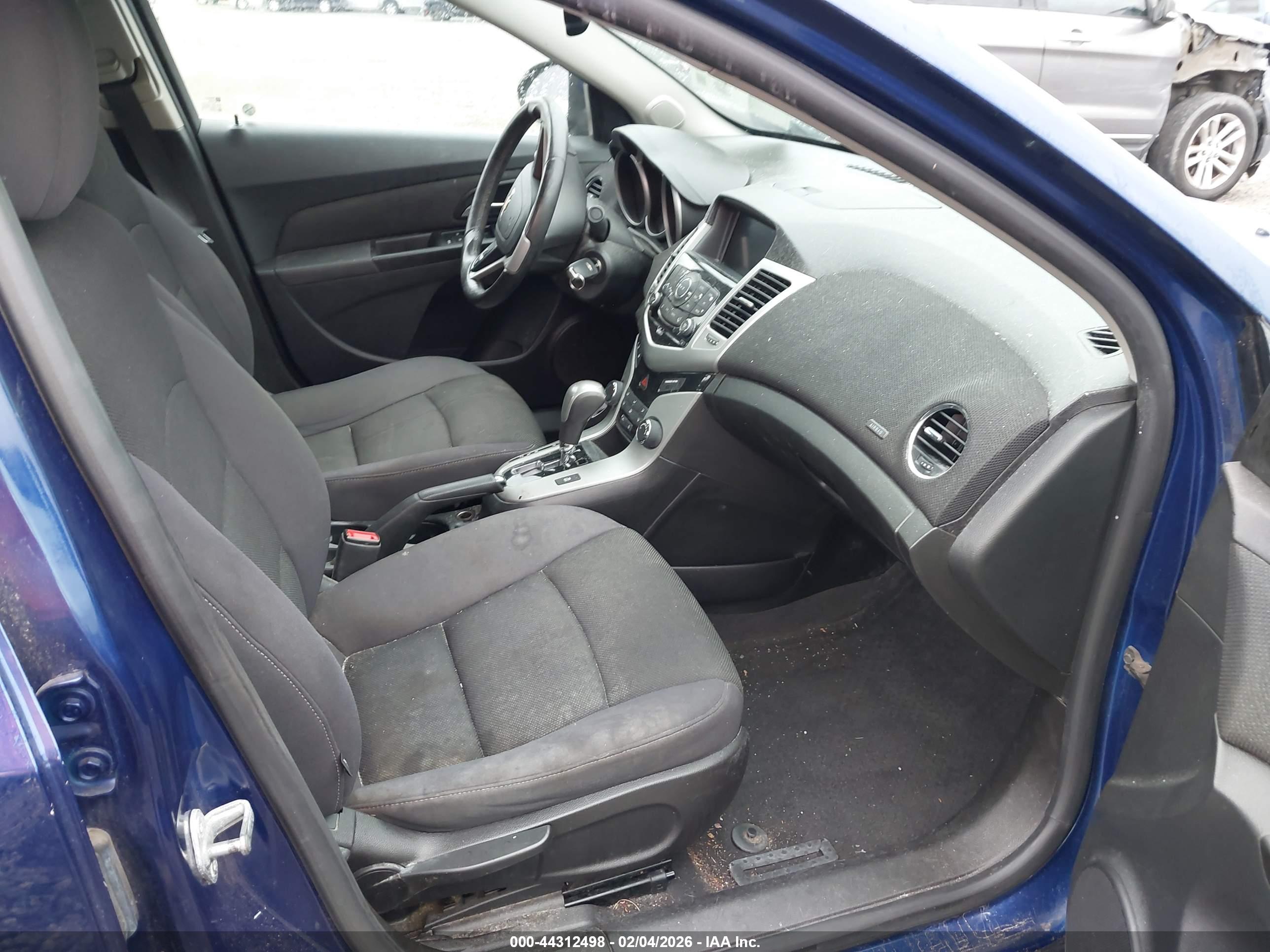 CHEVROLET CRUZE image 5