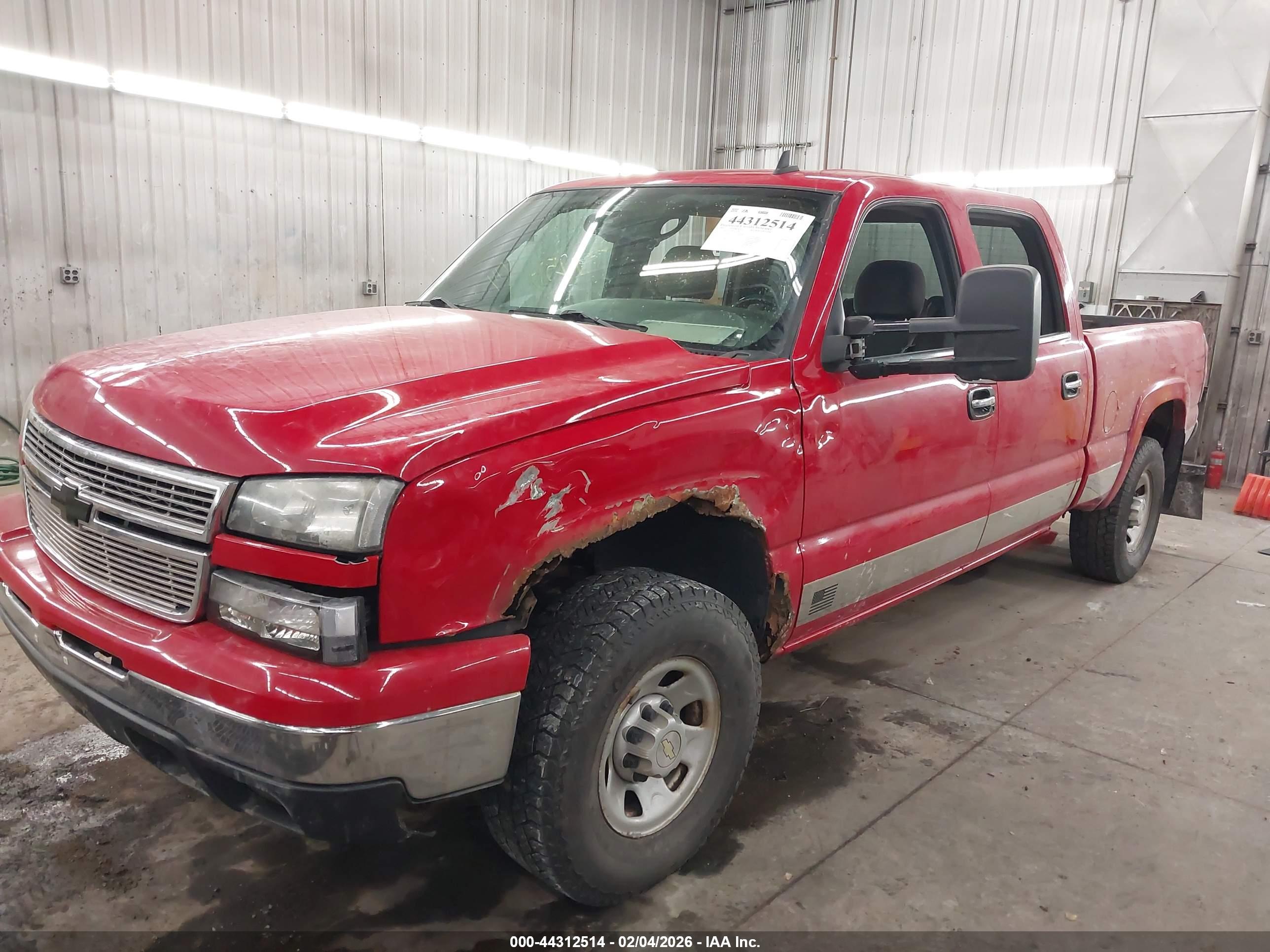 CHEVROLET SILVERADO image 2