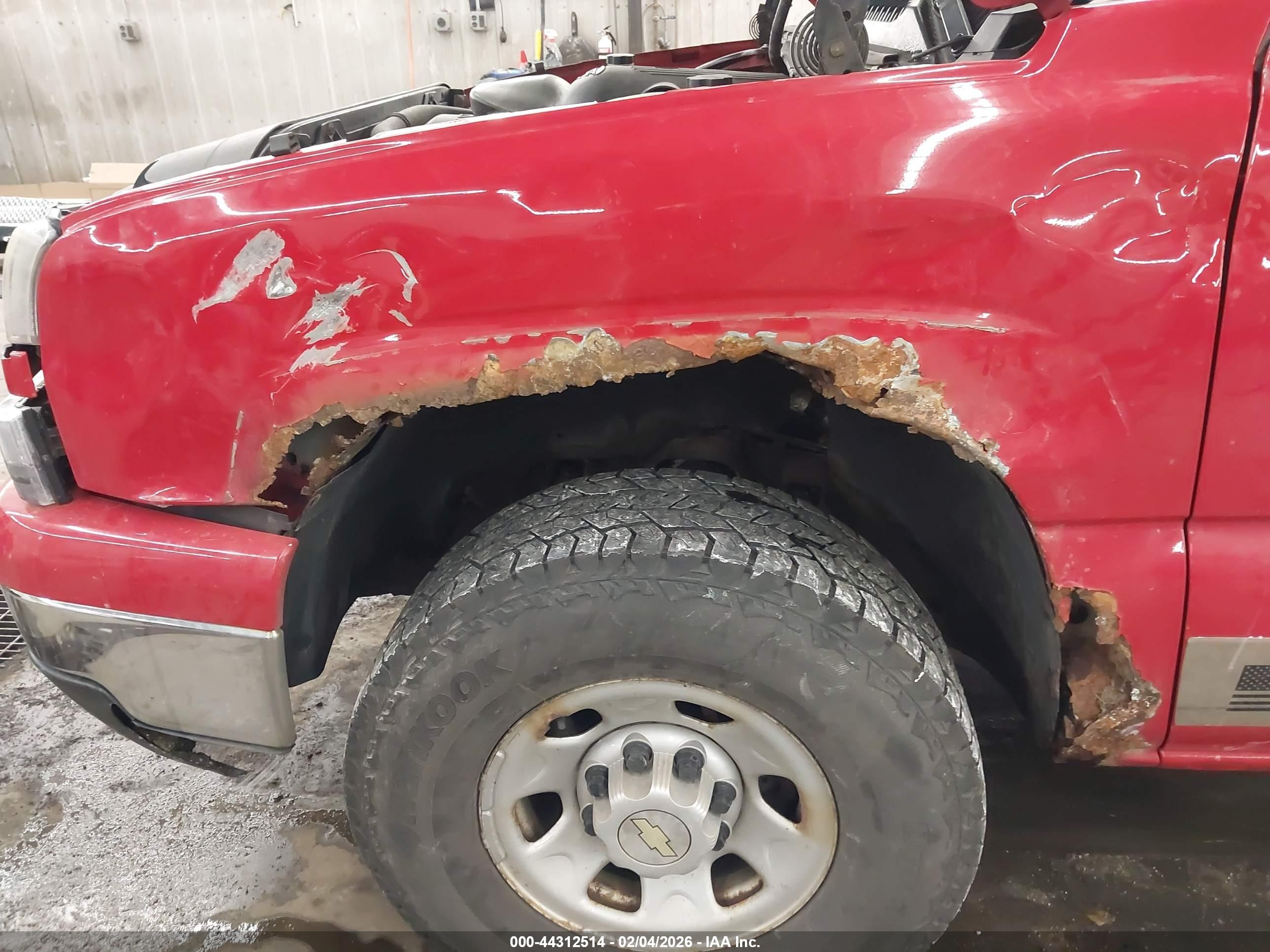 CHEVROLET SILVERADO image 6
