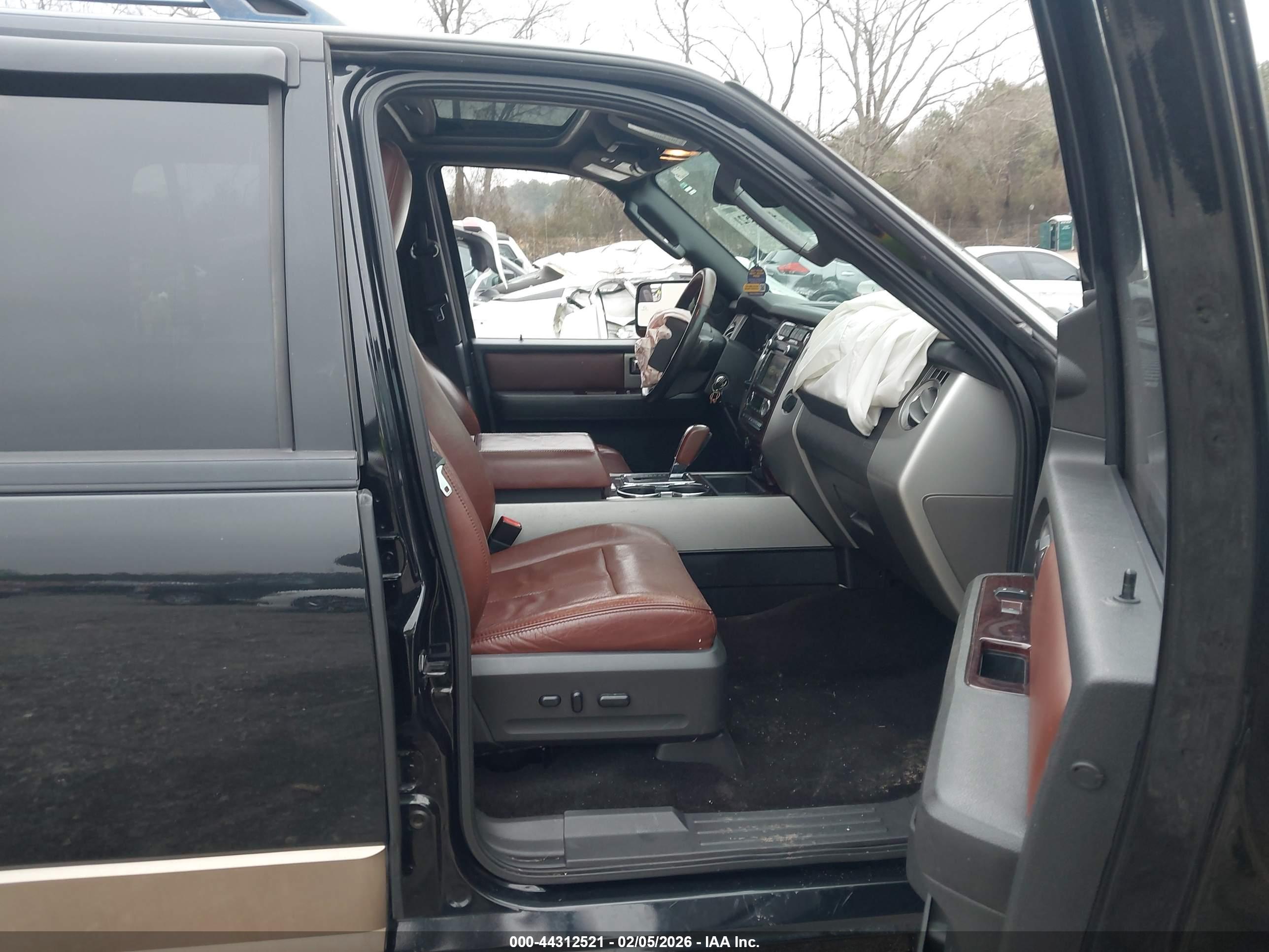 FORD EXPEDITION image 5