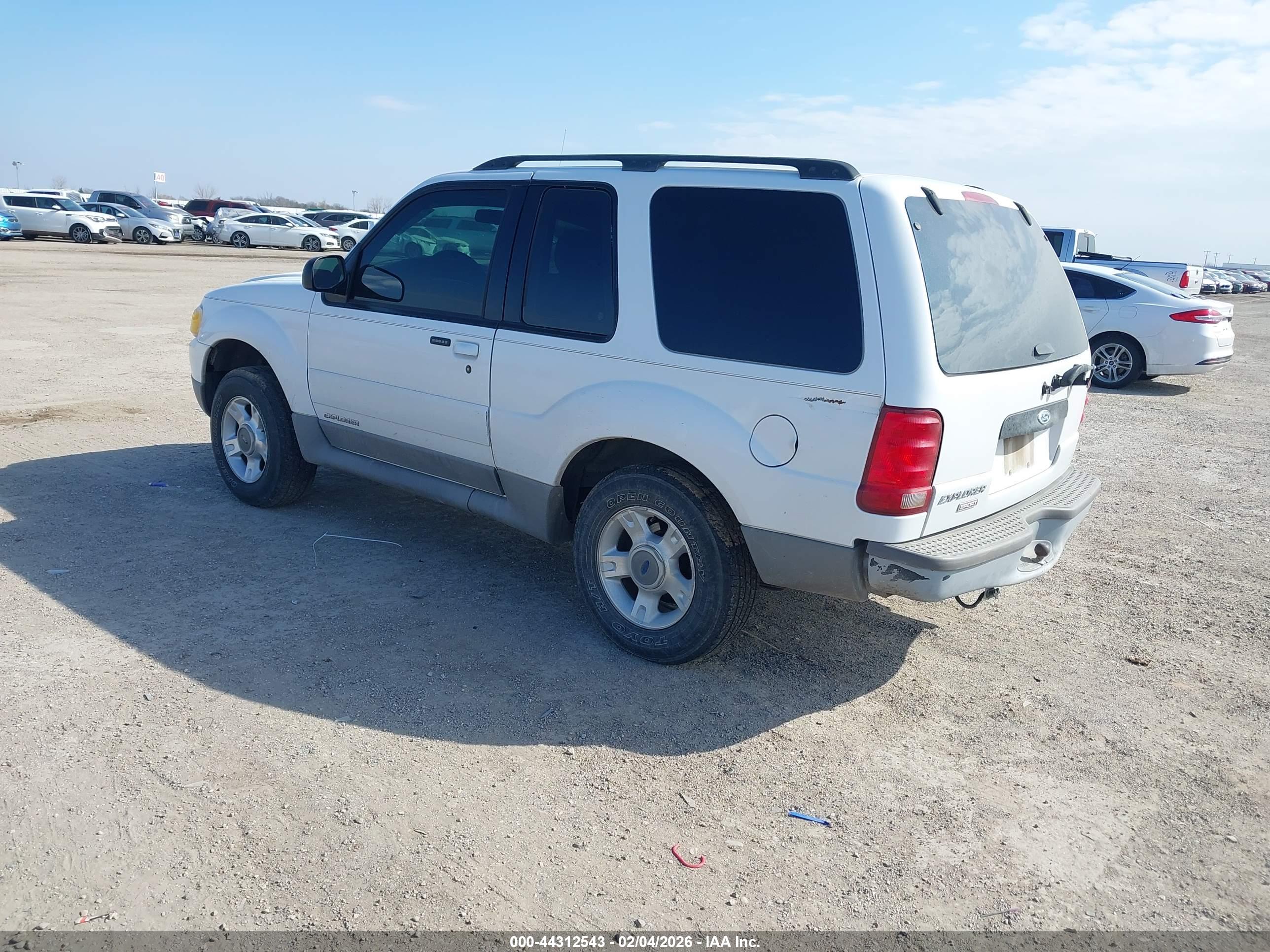 FORD EXPLORER image 3