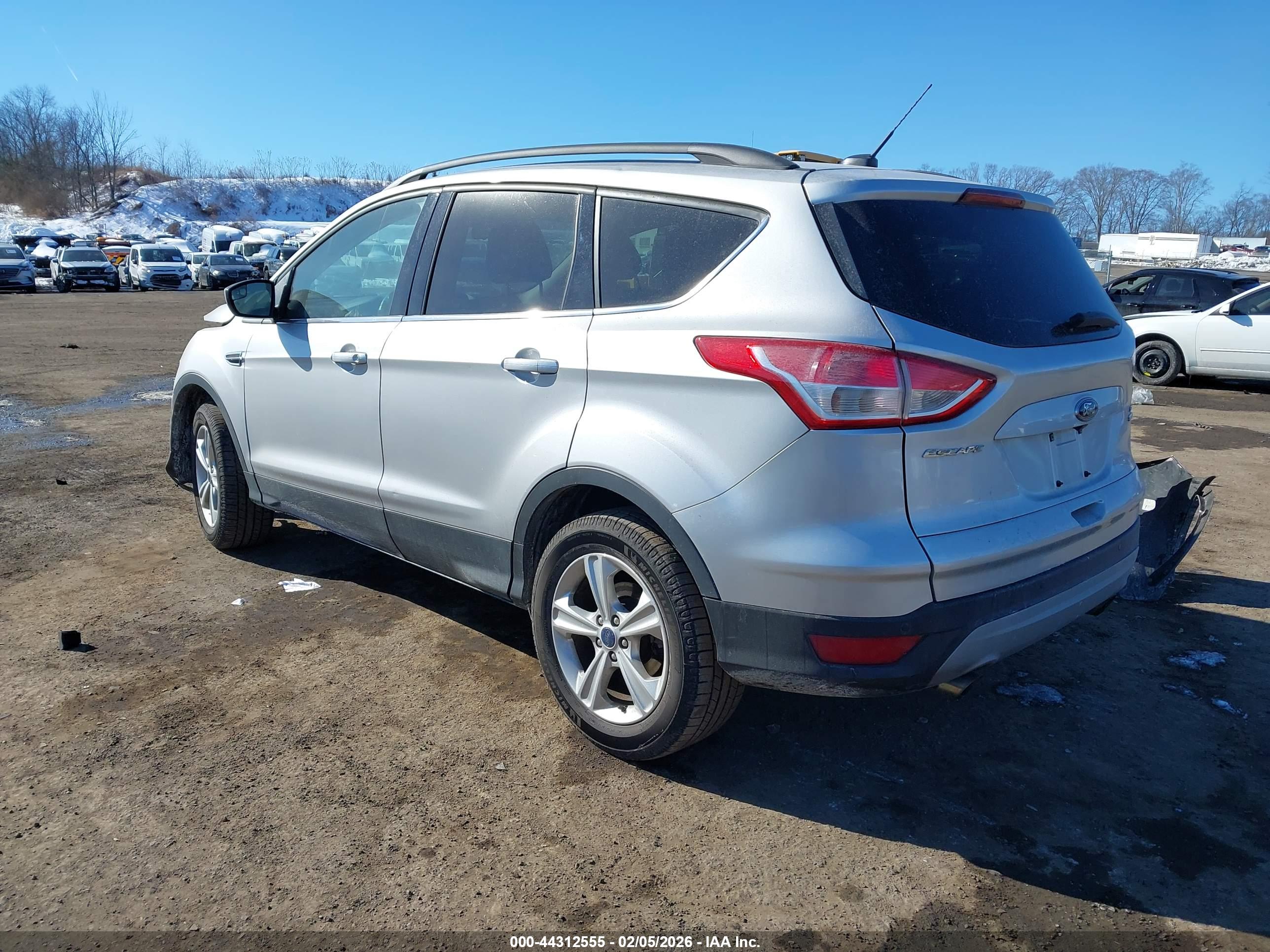 FORD ESCAPE image 3