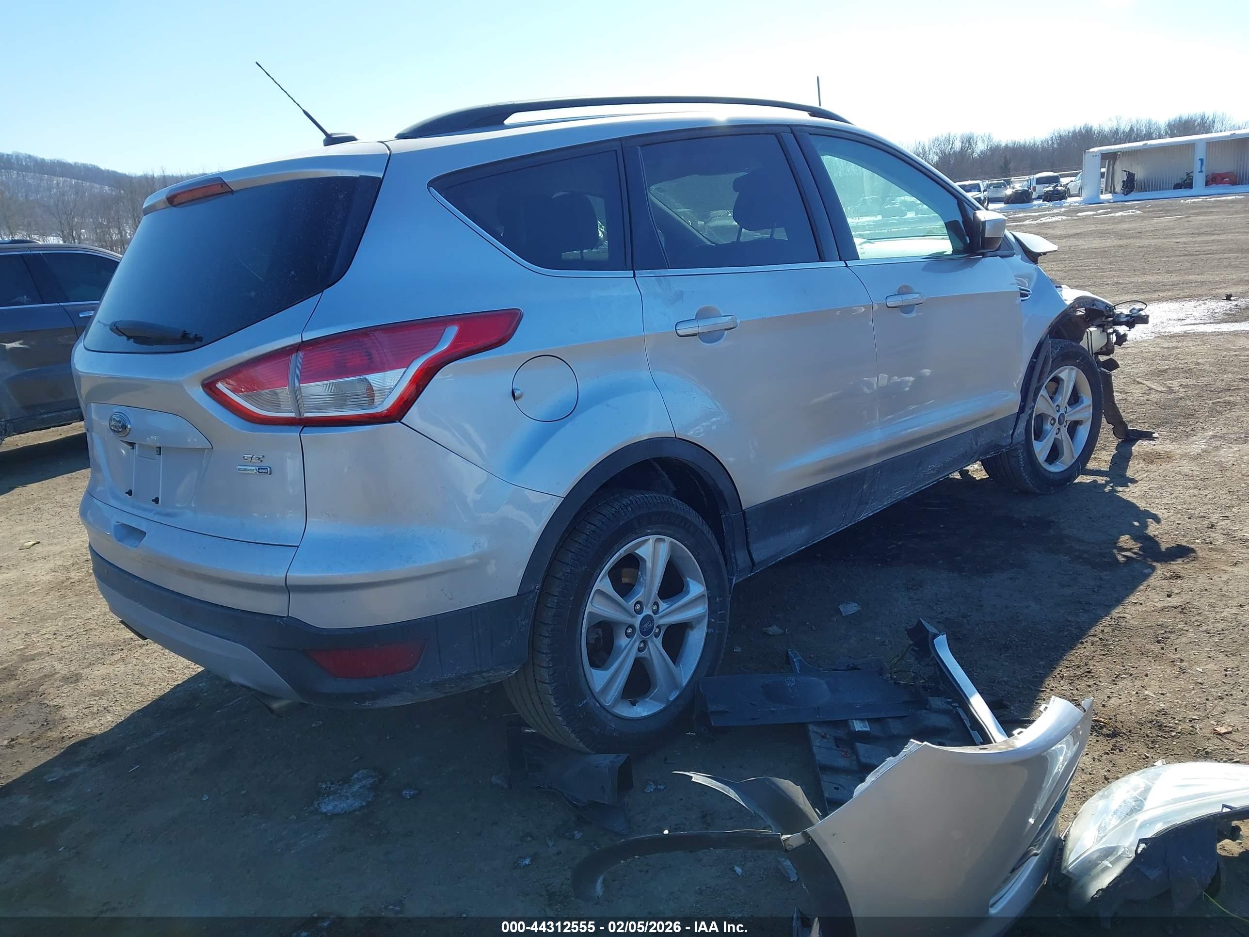 FORD ESCAPE image 4